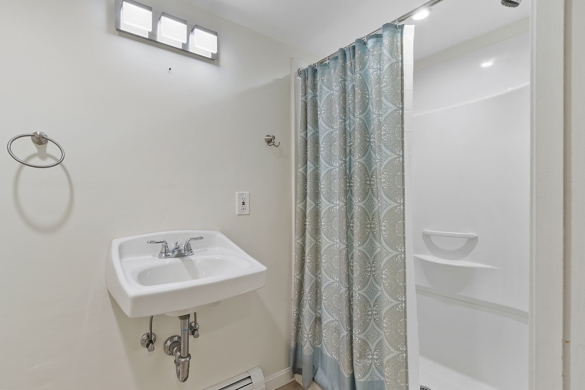 26 Curve St, Wakefield, MA 01880 - Image 18