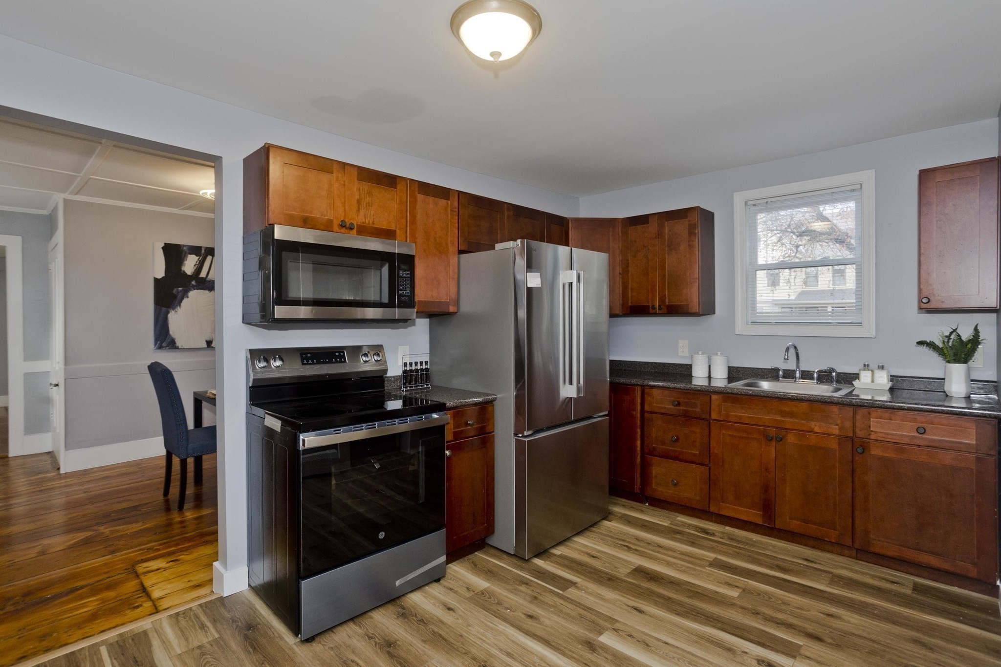 7 Shepard St, Westfield, MA 01085 - Image 2
