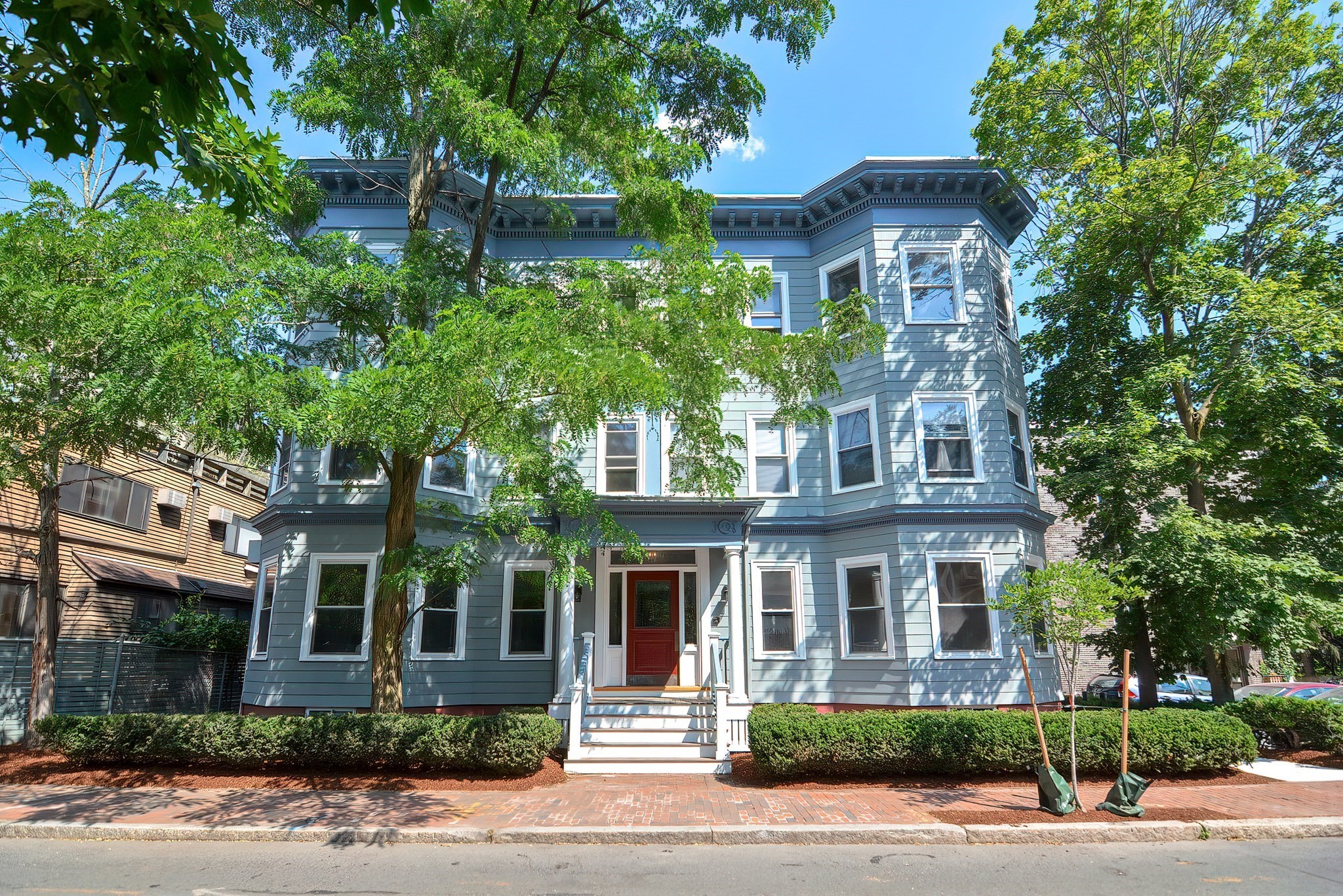 28 Inman St Unit 4, Cambridge, MA 02139