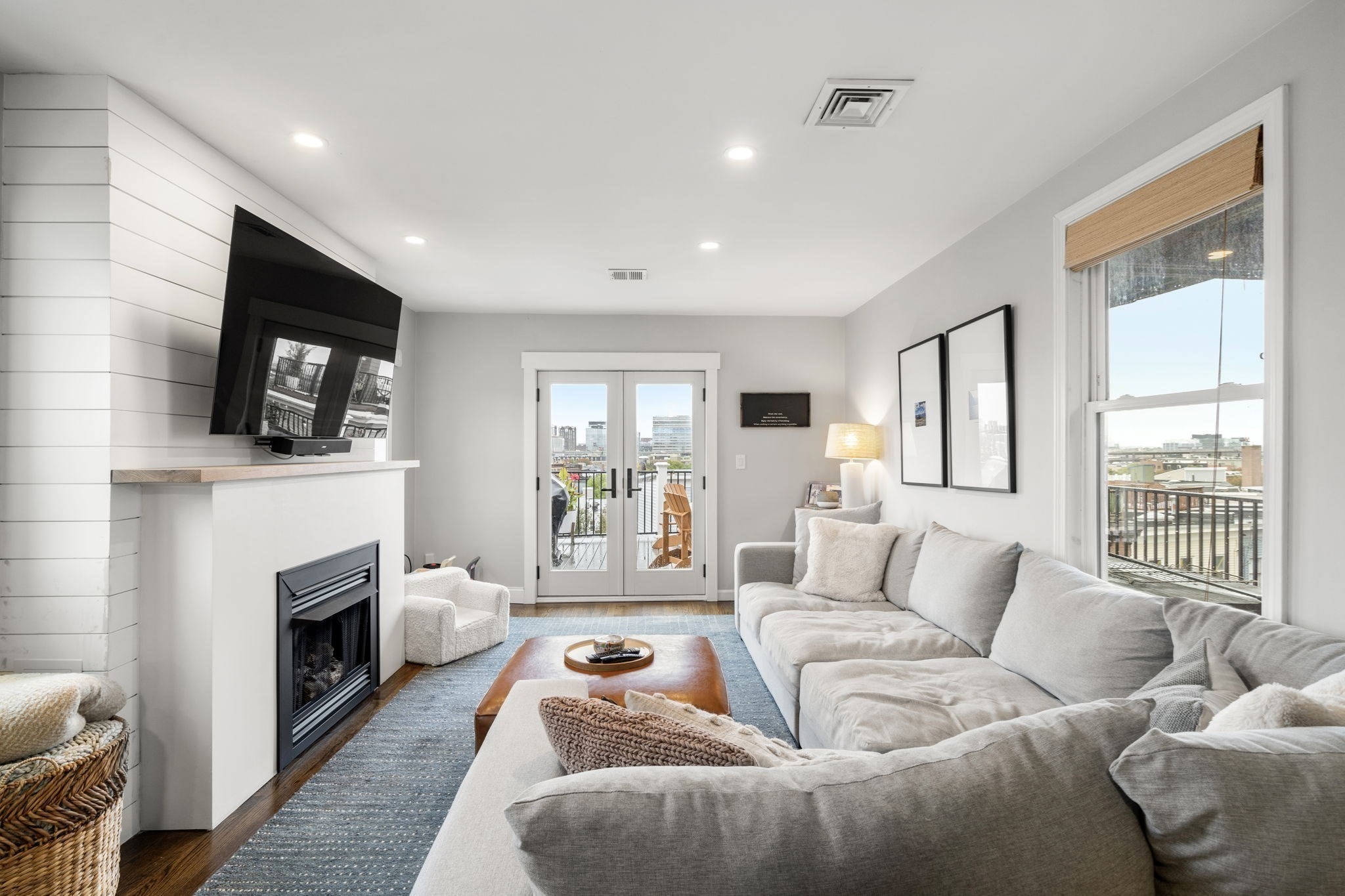 270 Bunker Hill St Unit 4, Charlestown, Boston, MA 02129