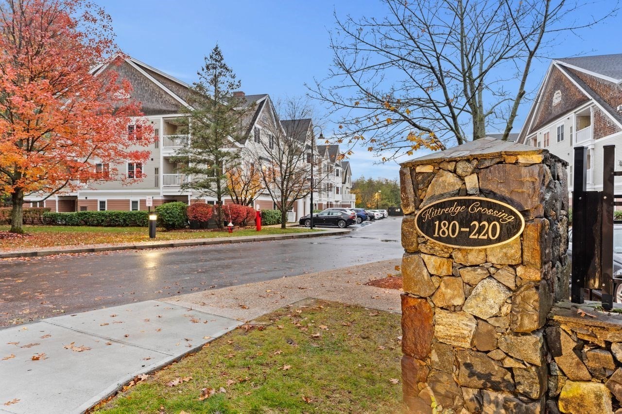 180 Chickering Road Unit 310C, North Andover, MA 01845
