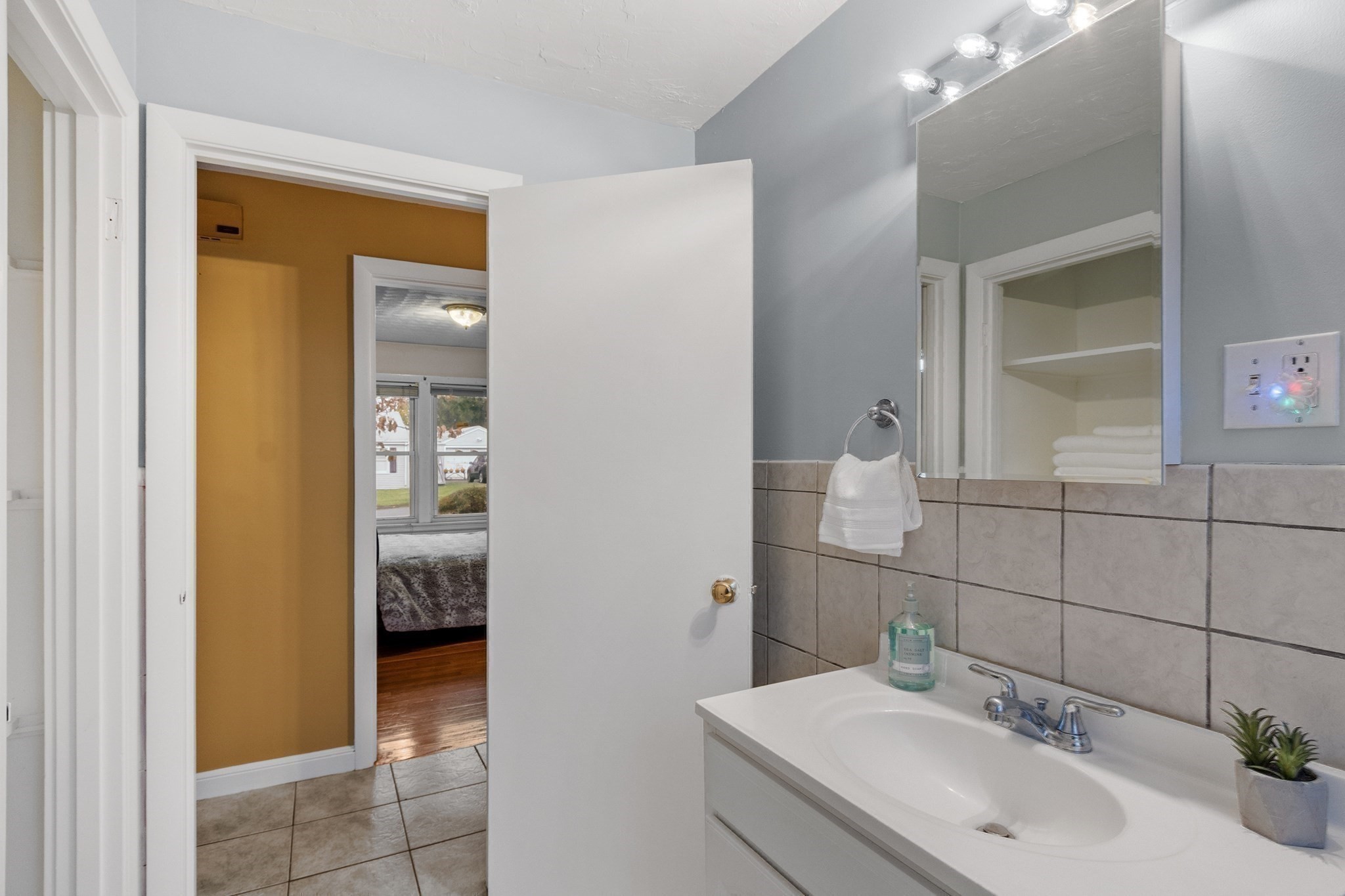 14 Mary Ann Drive, Worcester, MA 01606 - Image 13