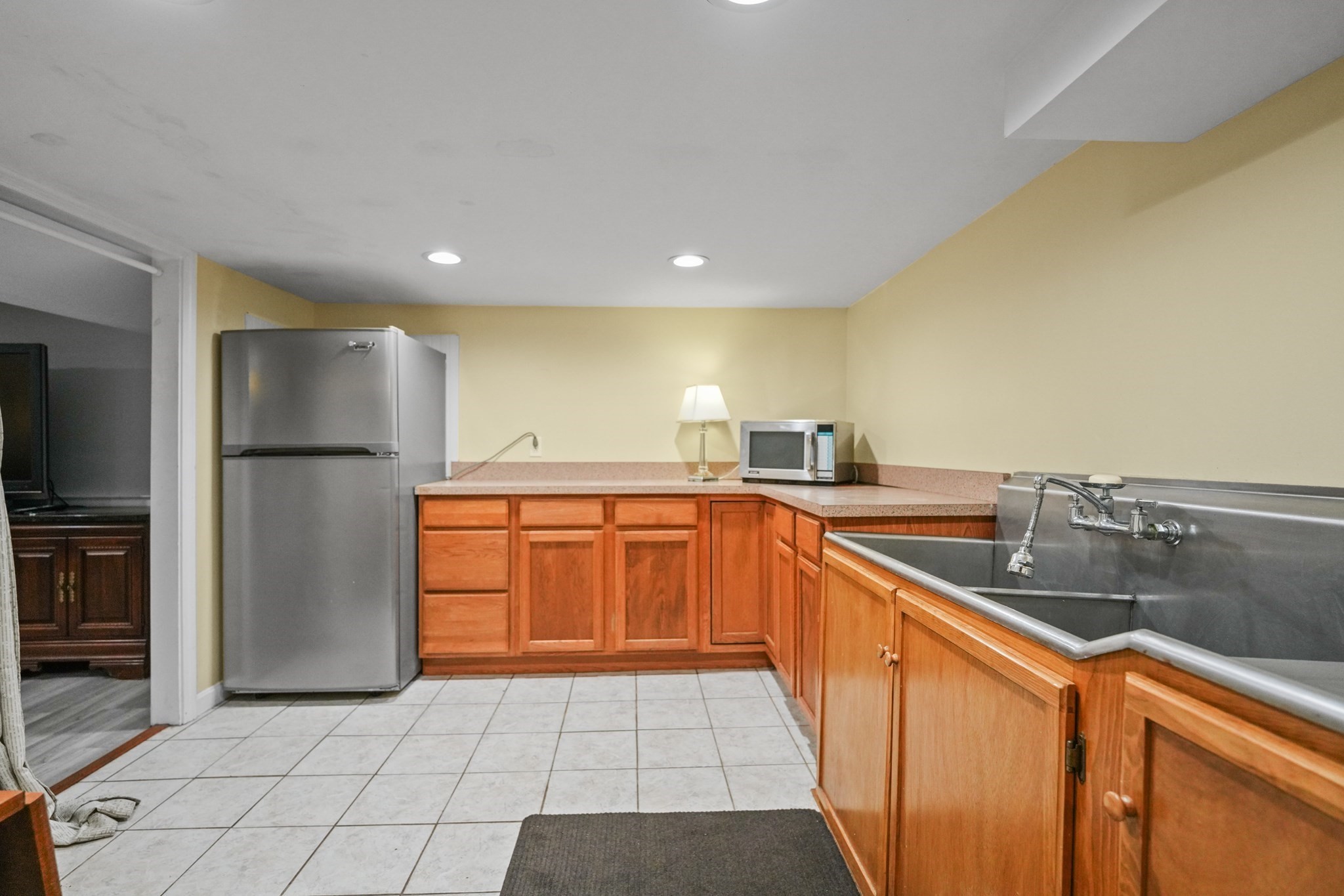 8 N Walker St, Taunton, MA 02780 - Image 26