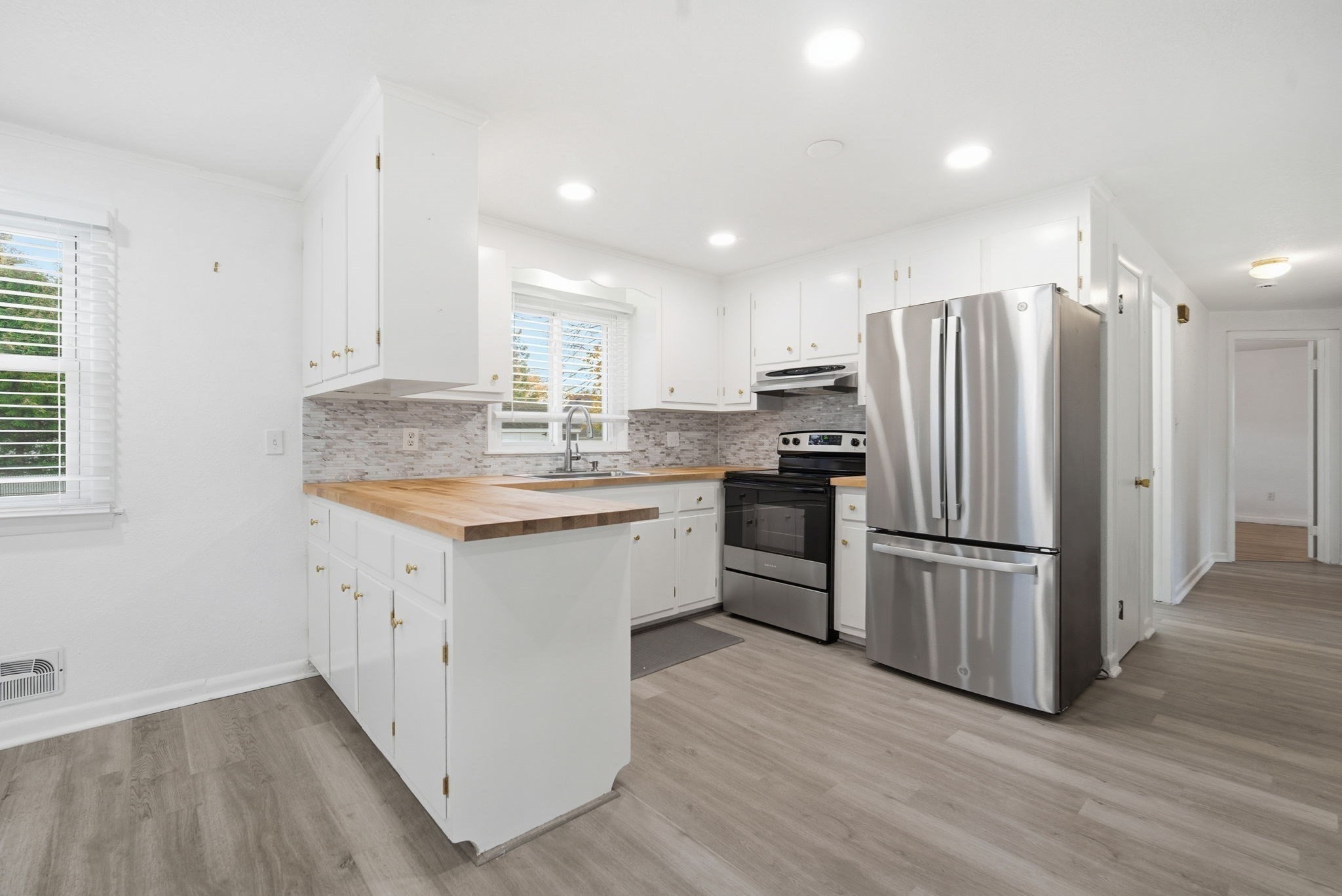 181 Beauchamp Ter, Chicopee, MA 01020 - Image 5