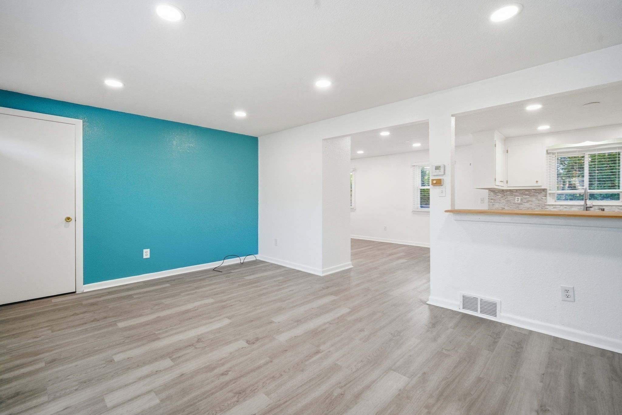 181 Beauchamp Ter, Chicopee, MA 01020 - Image 10