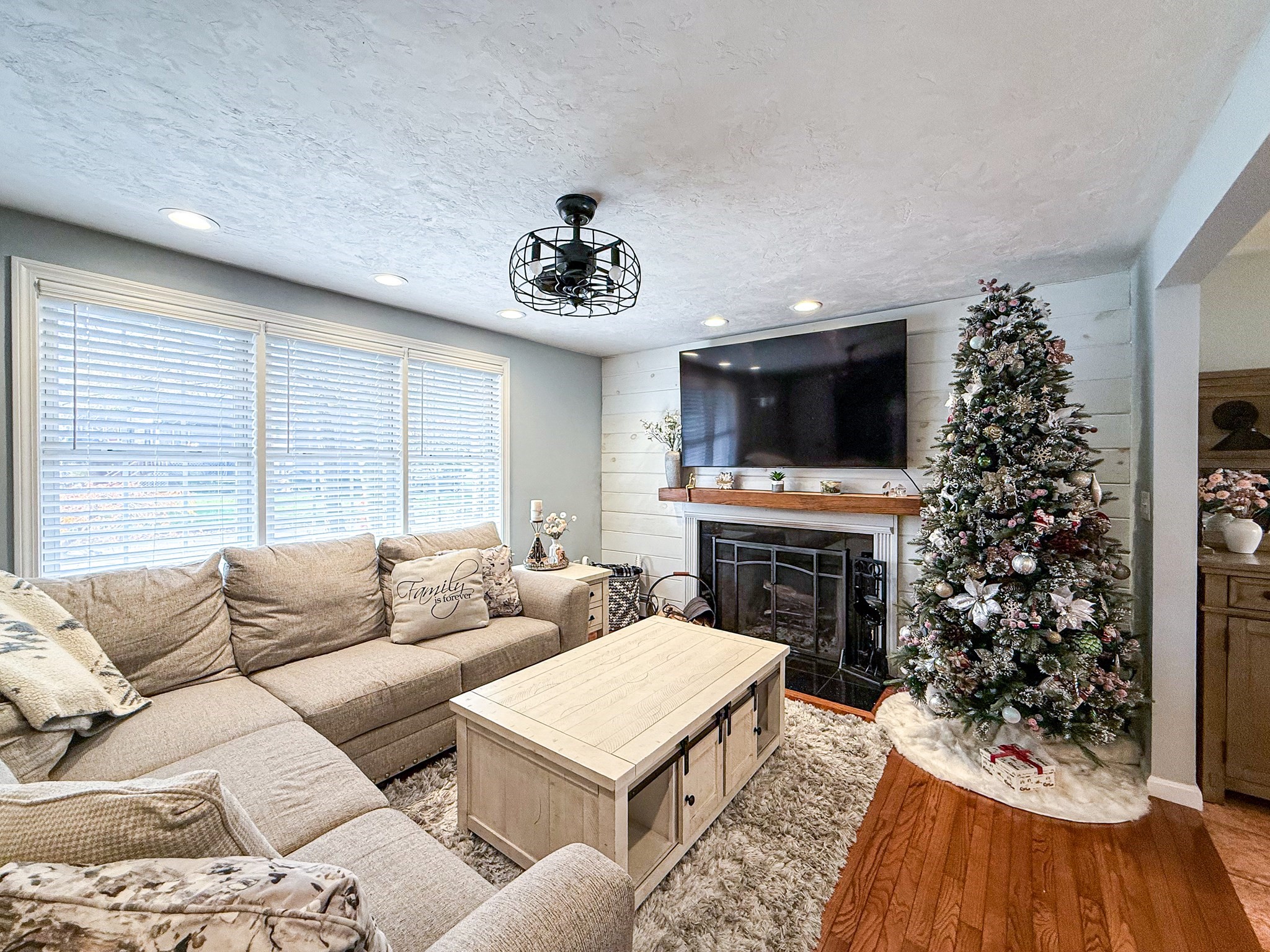 2 Larson Rd, Milford, MA 01757 - Image 4