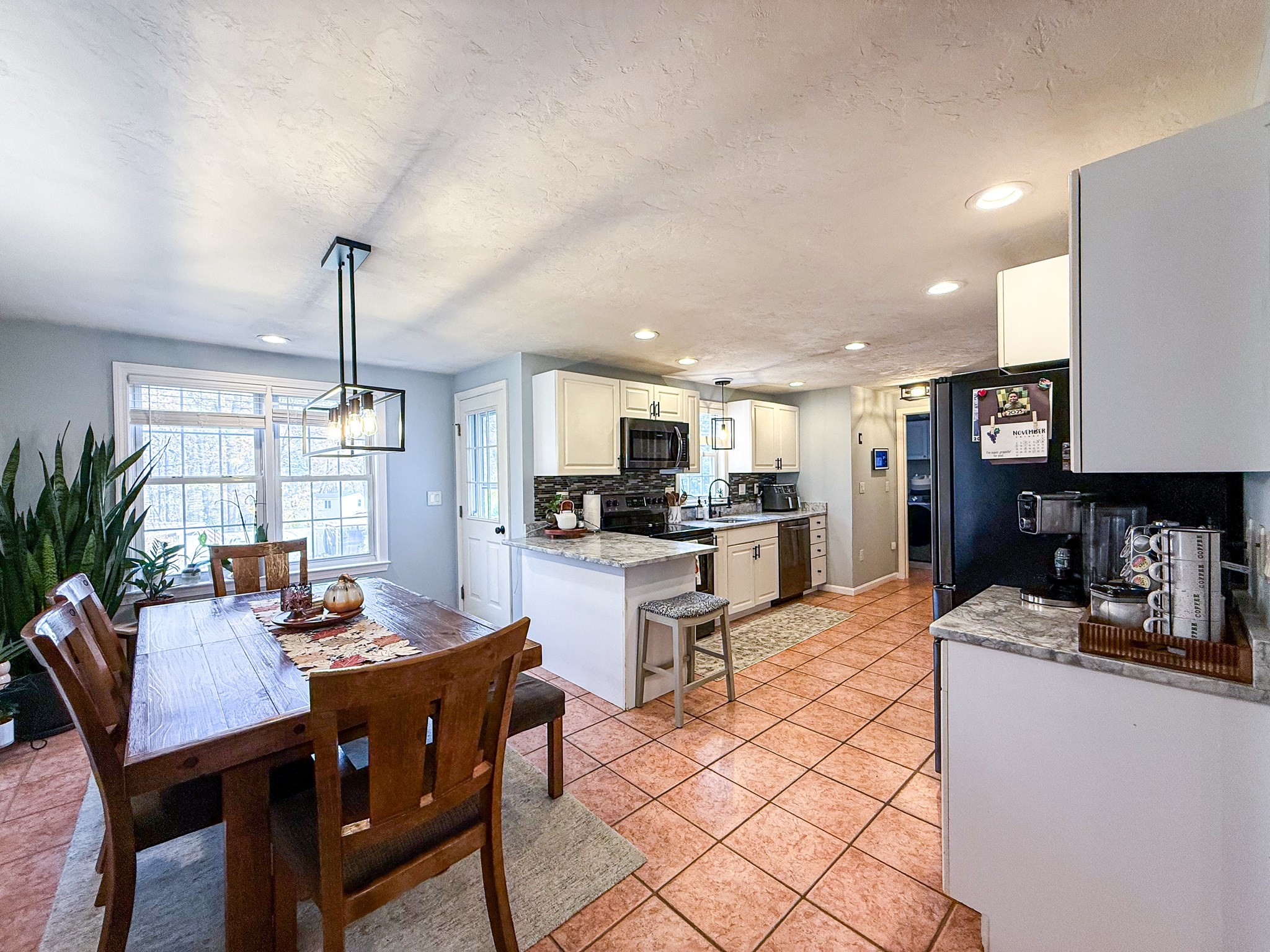 2 Larson Rd, Milford, MA 01757 - Image 9