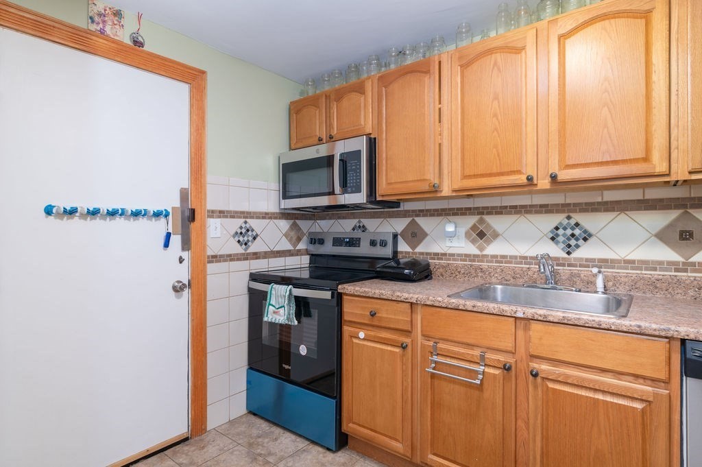39 Cary Avenue Unit 14, Chelsea, MA 02150 - Image 8
