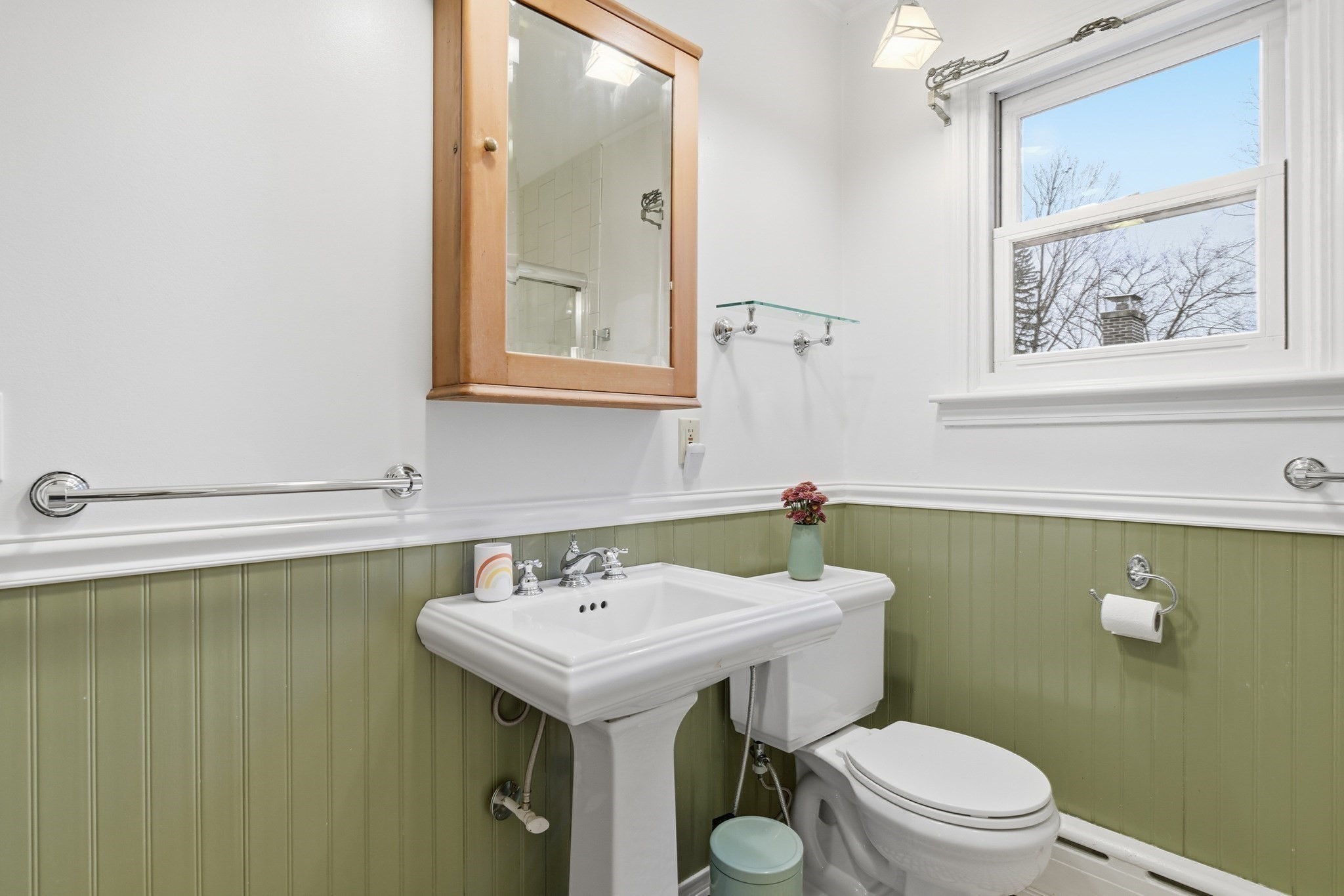 27 Lexington Ave, Holyoke, MA 01040 - Image 27