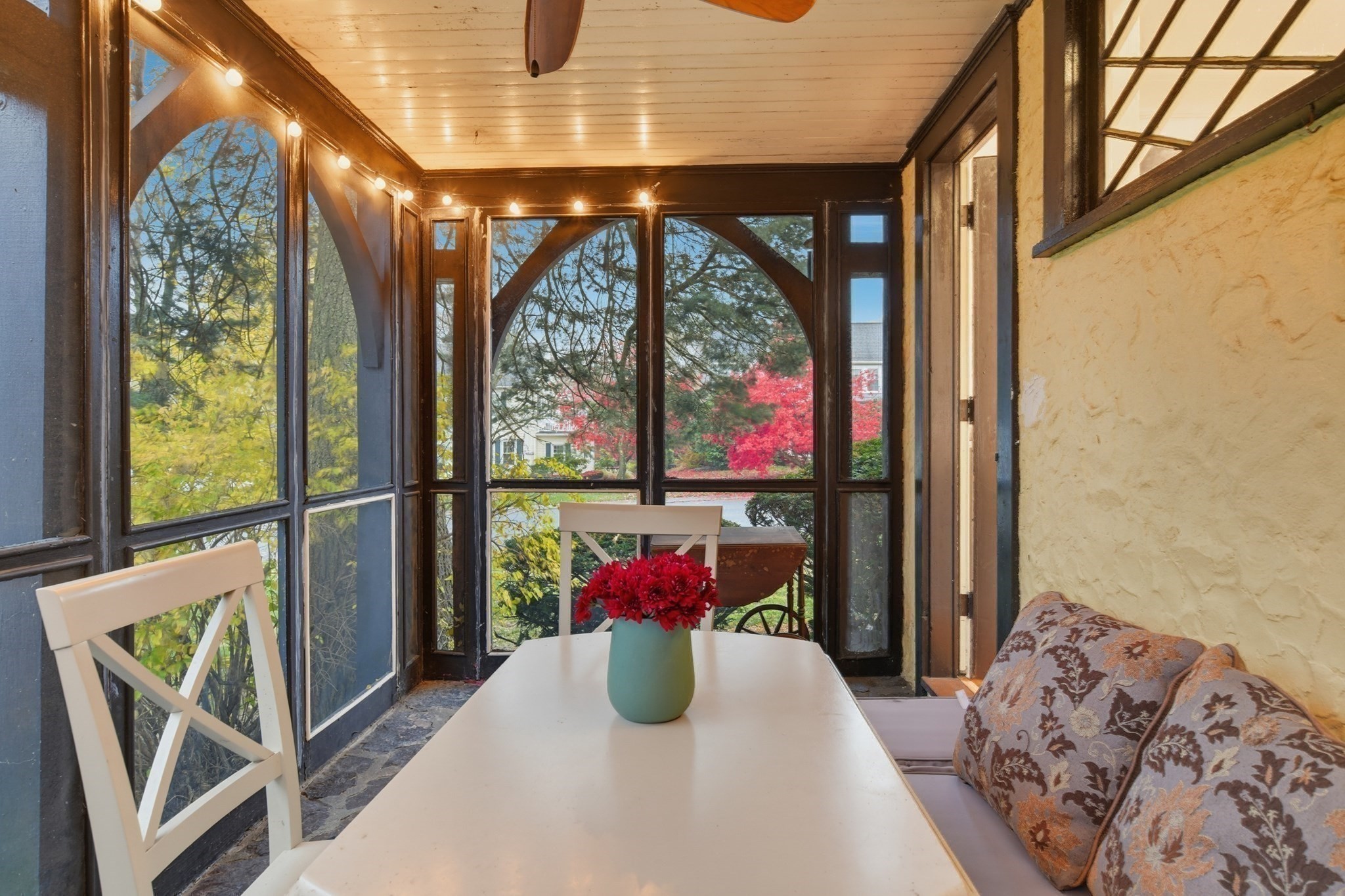 27 Lexington Ave, Holyoke, MA 01040 - Image 5