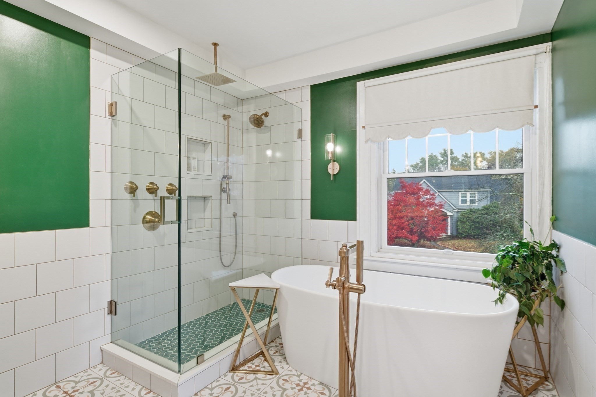 27 Lexington Ave, Holyoke, MA 01040 - Image 7