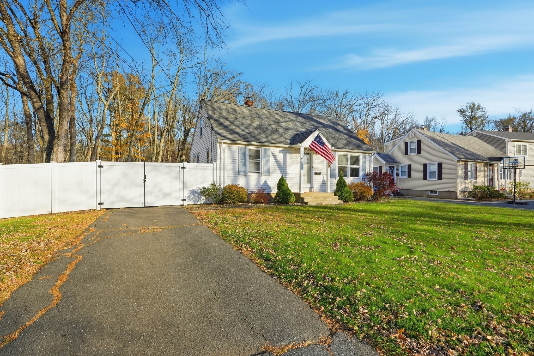 180 Wolcott Ave, West Springfield, MA 01089 - Image 2