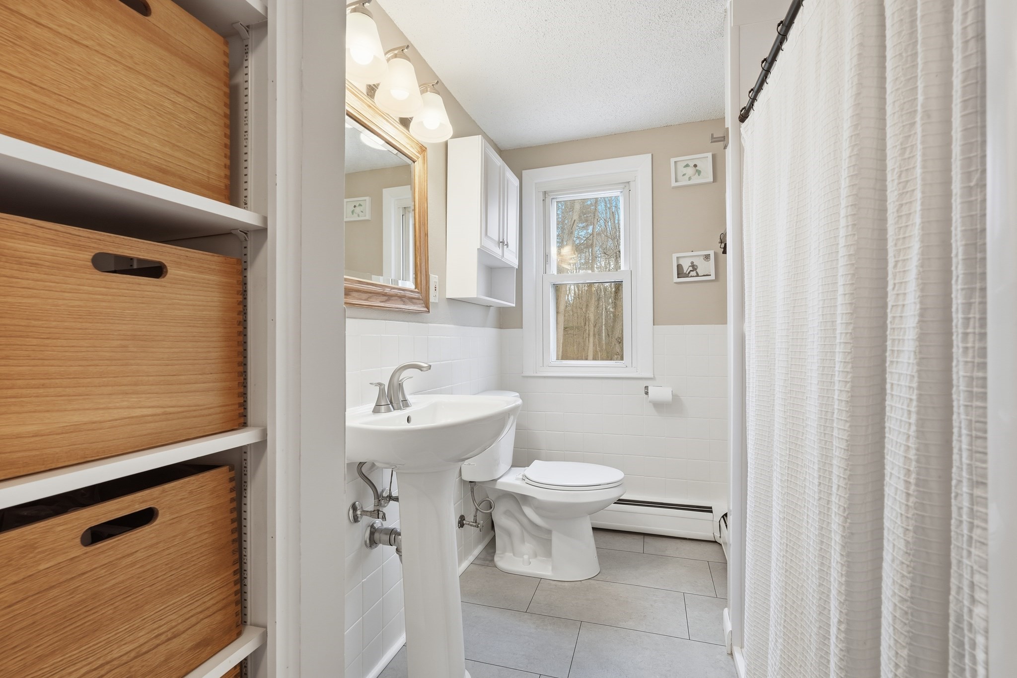 180 Wolcott Ave, West Springfield, MA 01089 - Image 18