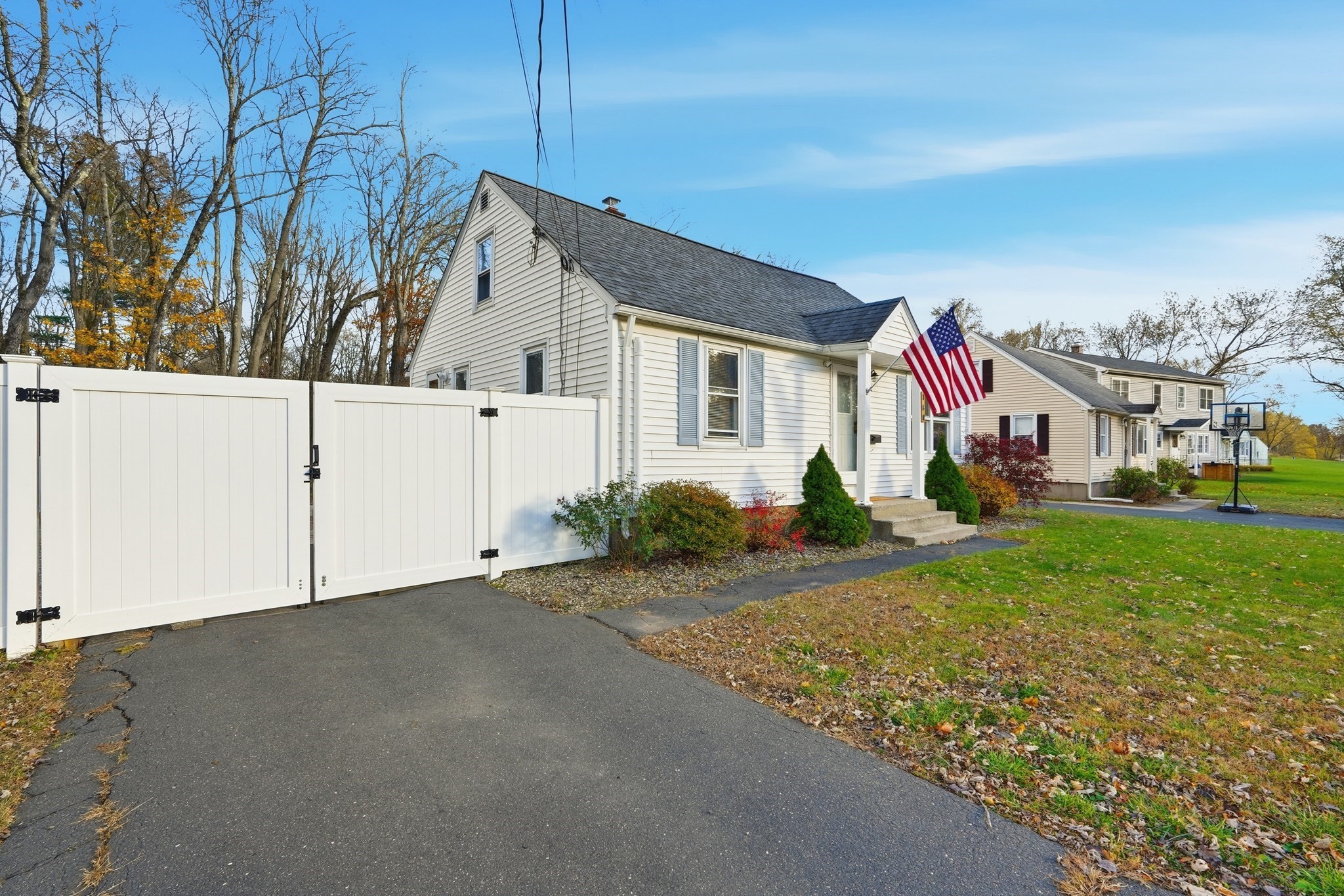 180 Wolcott Ave, West Springfield, MA 01089 - Image 3