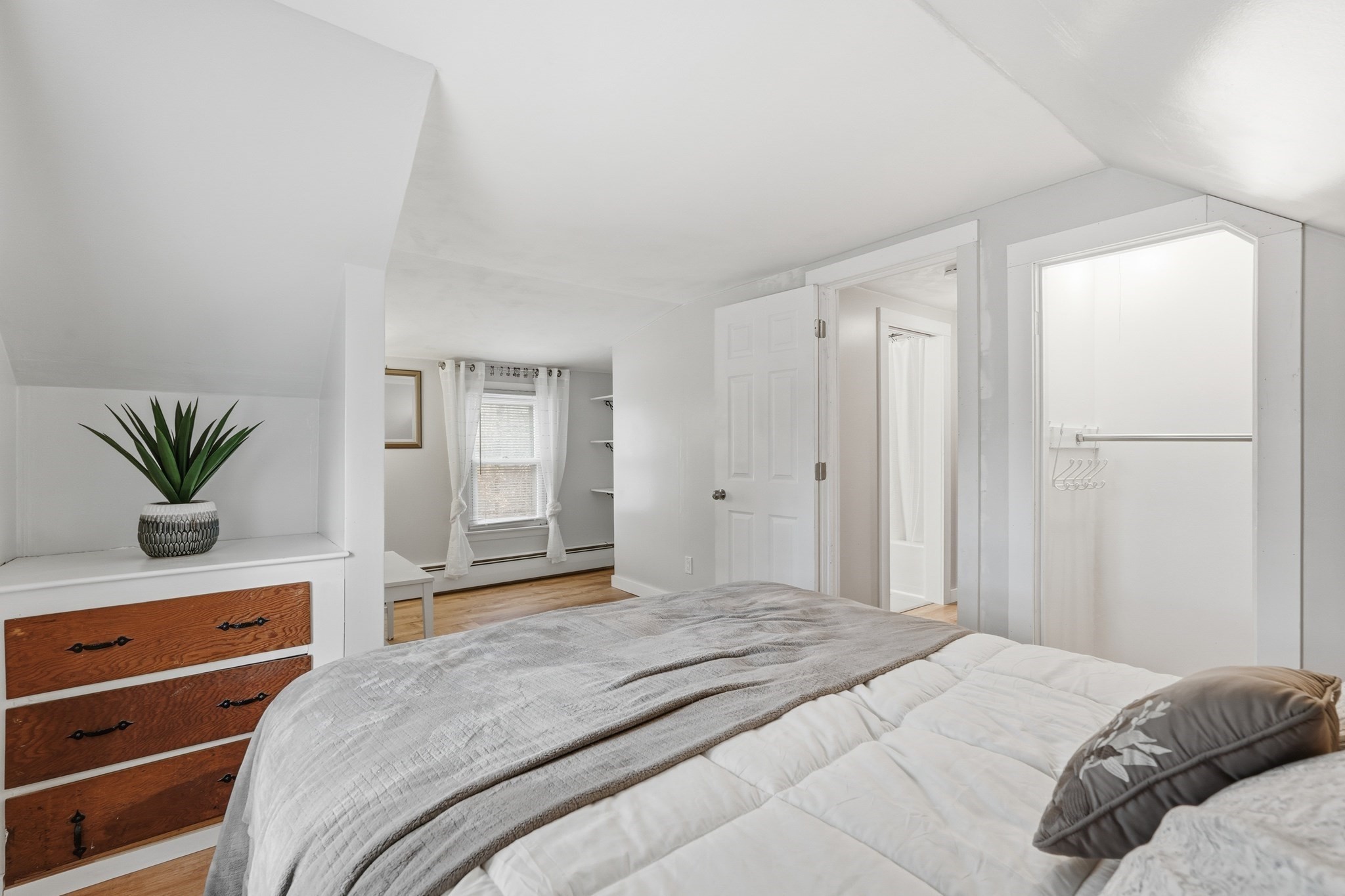 180 Wolcott Ave, West Springfield, MA 01089 - Image 21