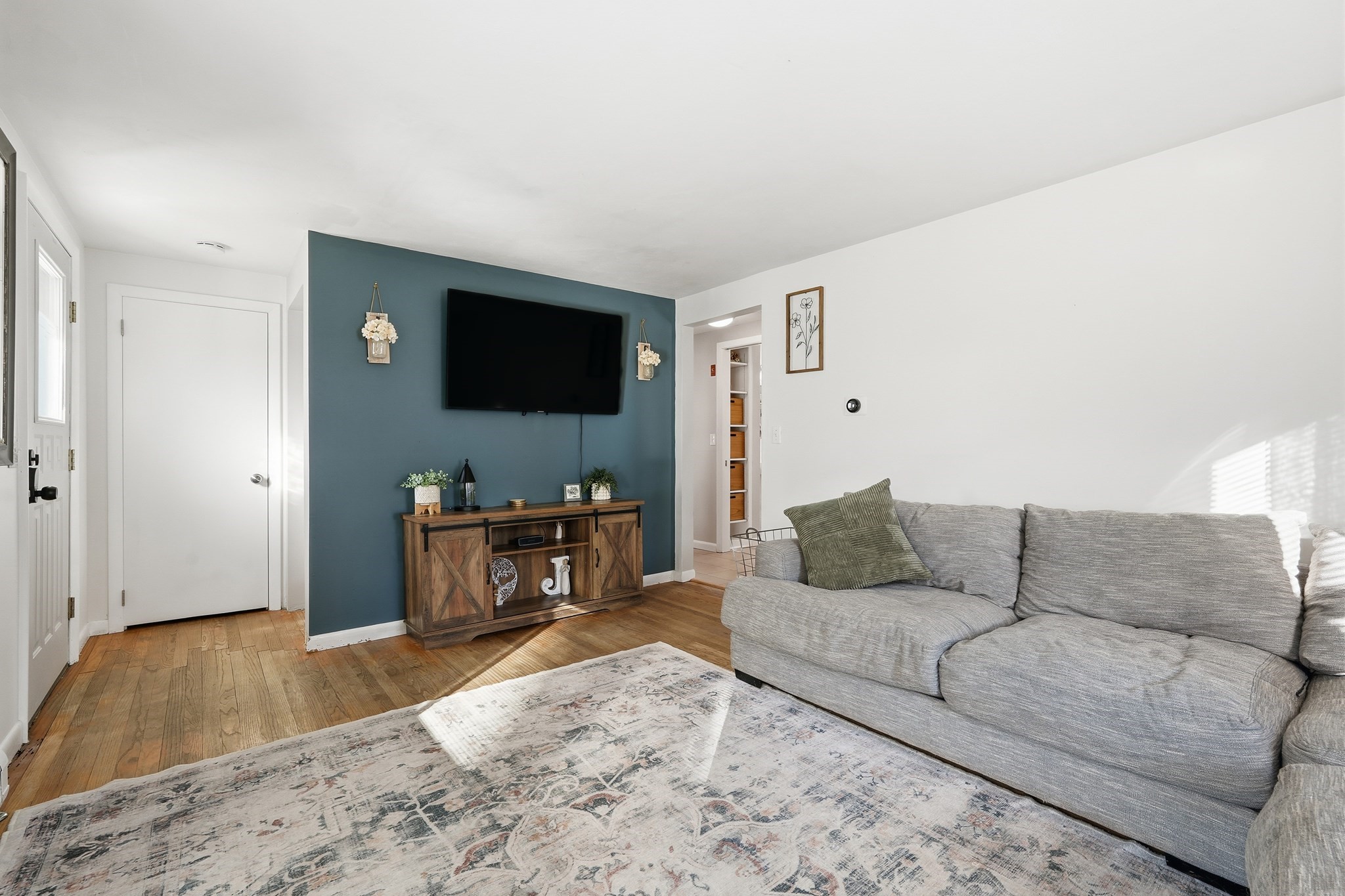 180 Wolcott Ave, West Springfield, MA 01089 - Image 8