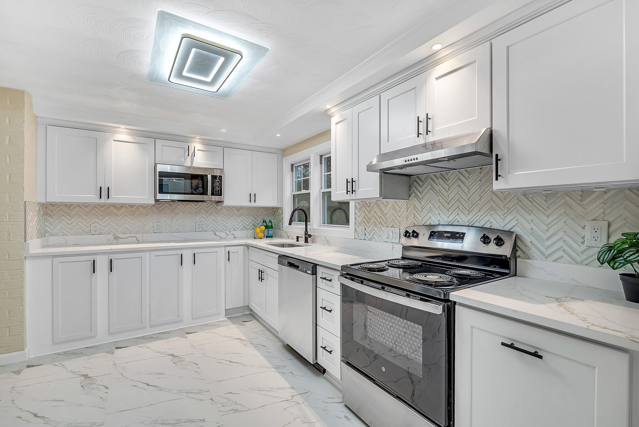 9 Donna Rd, Chelmsford, MA 01824 - Image 9