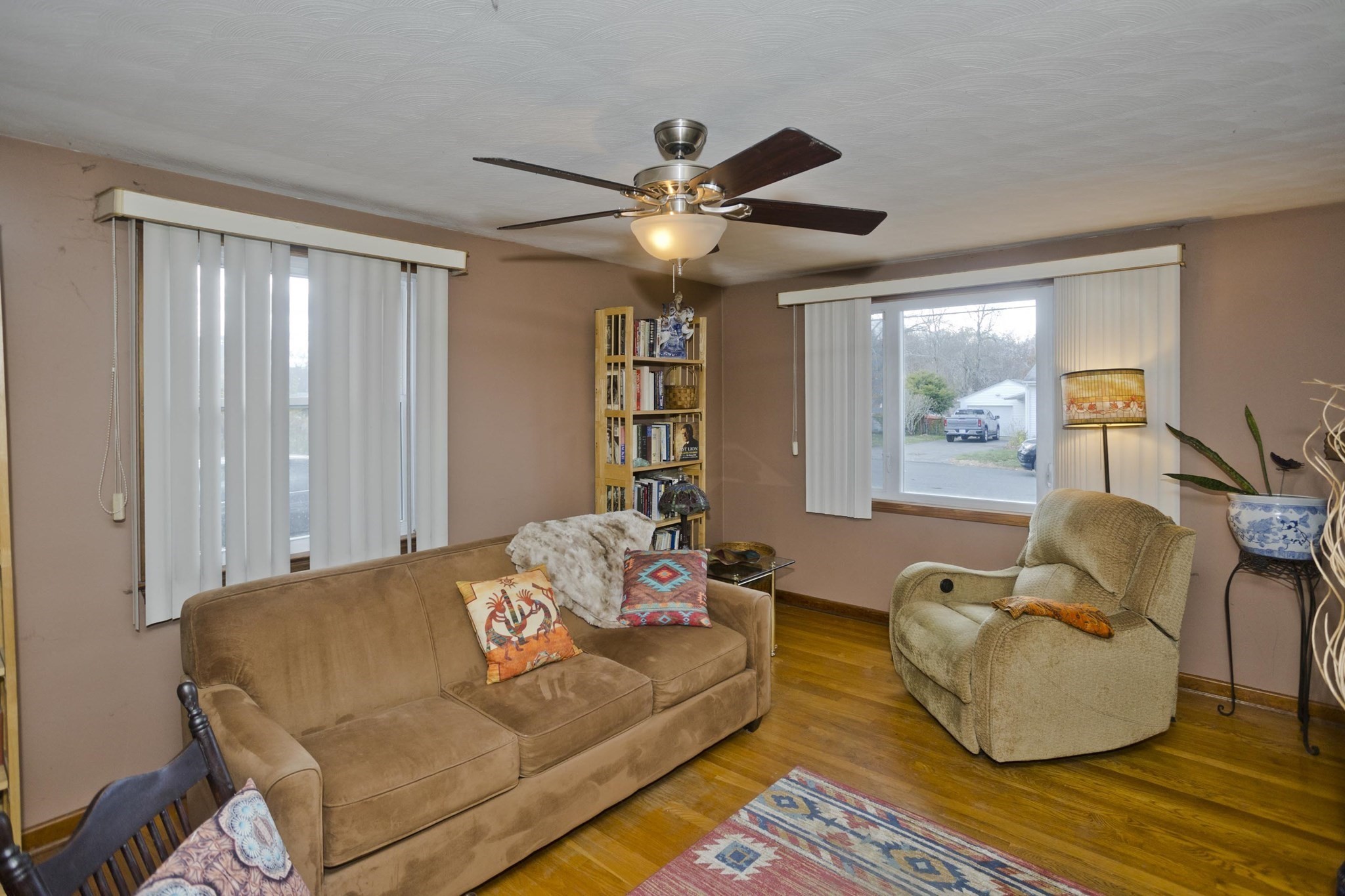 27 Regal Street, Springfield, MA 01118 - Image 12