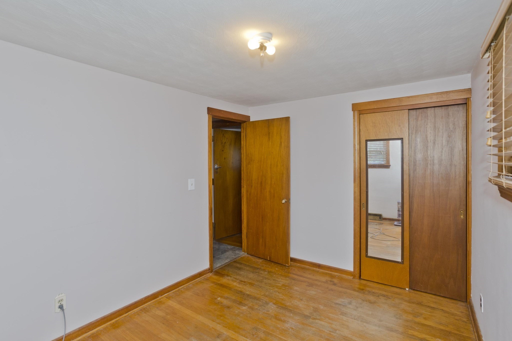 27 Regal Street, Springfield, MA 01118 - Image 16