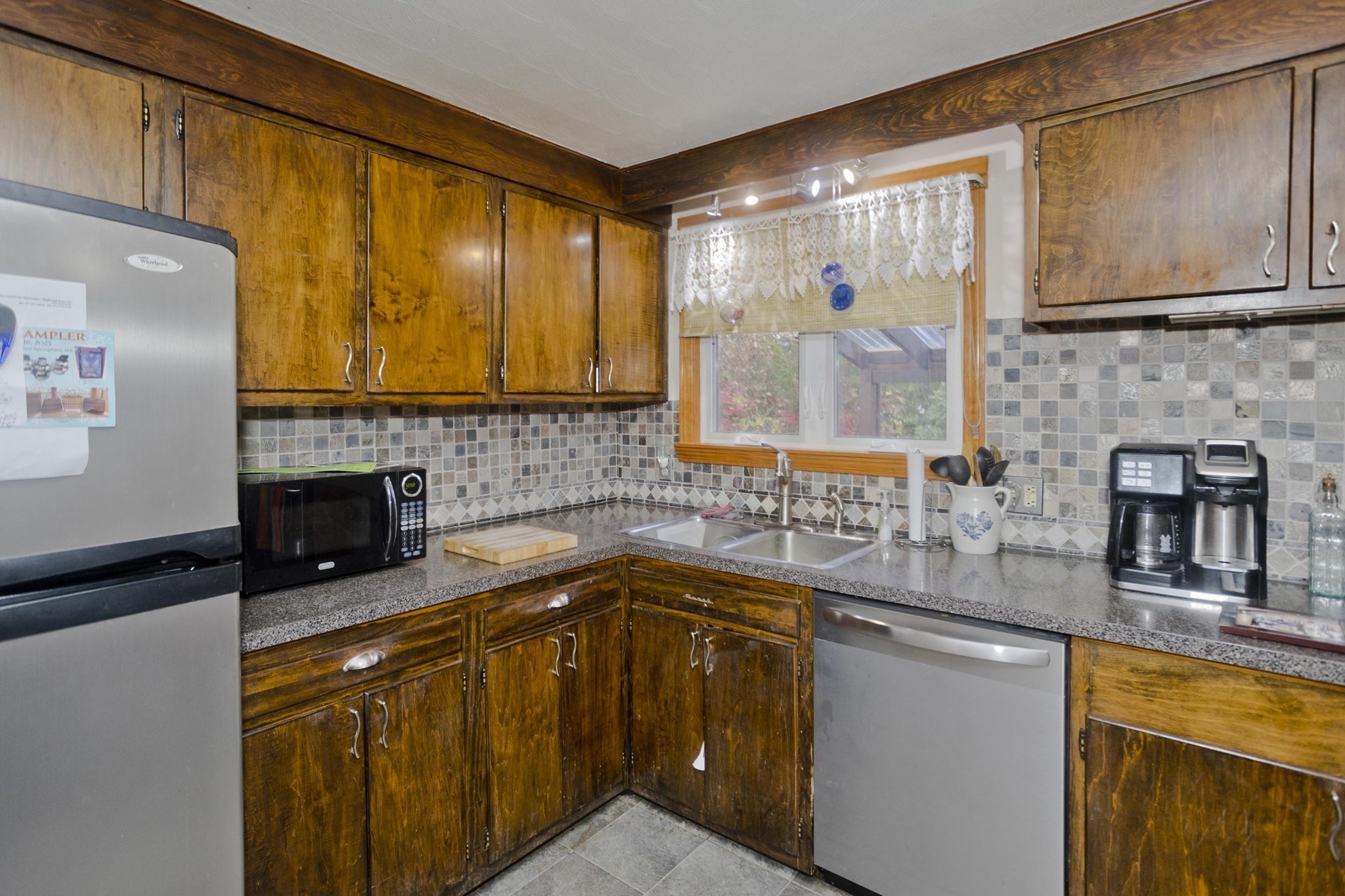 27 Regal Street, Springfield, MA 01118 - Image 3