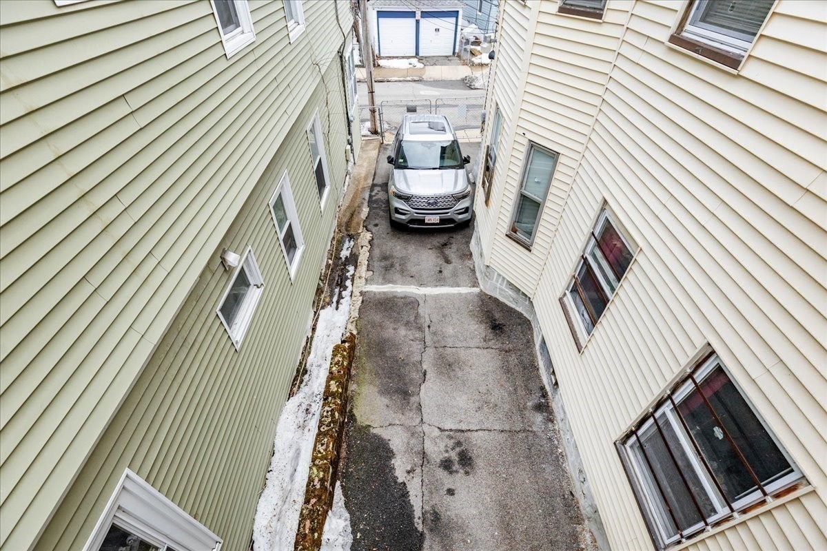 129 Lexington Street, Lawrence, MA 01841 - Image 25