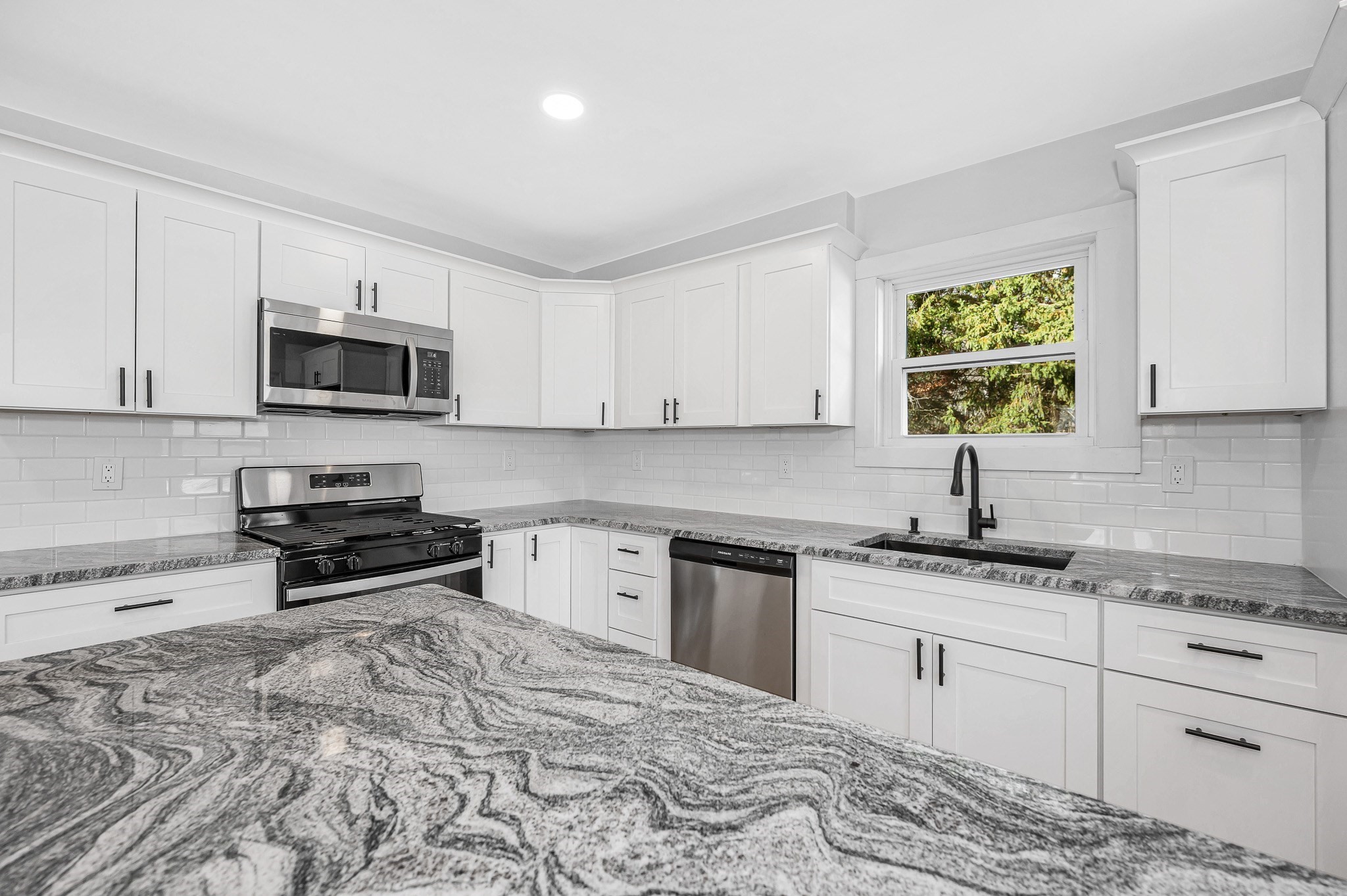 6 Coolidge St, Westford, MA 01886 - Image 14