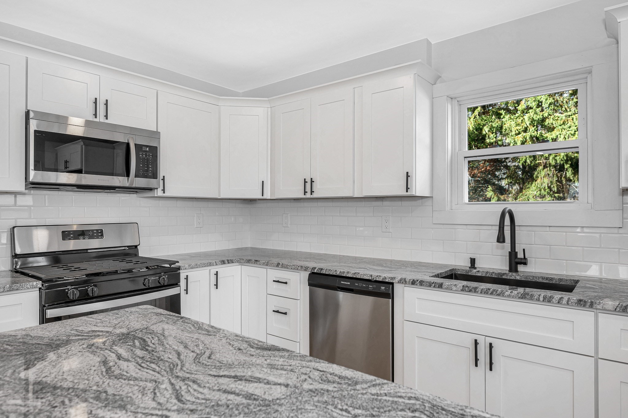 6 Coolidge St, Westford, MA 01886 - Image 15