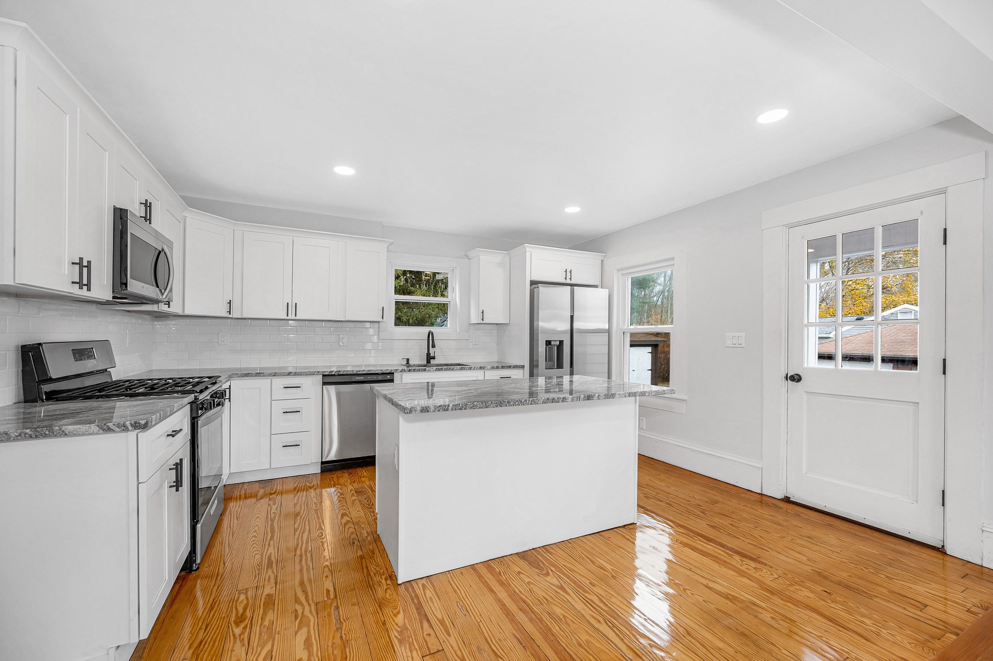 6 Coolidge St, Westford, MA 01886 - Image 10