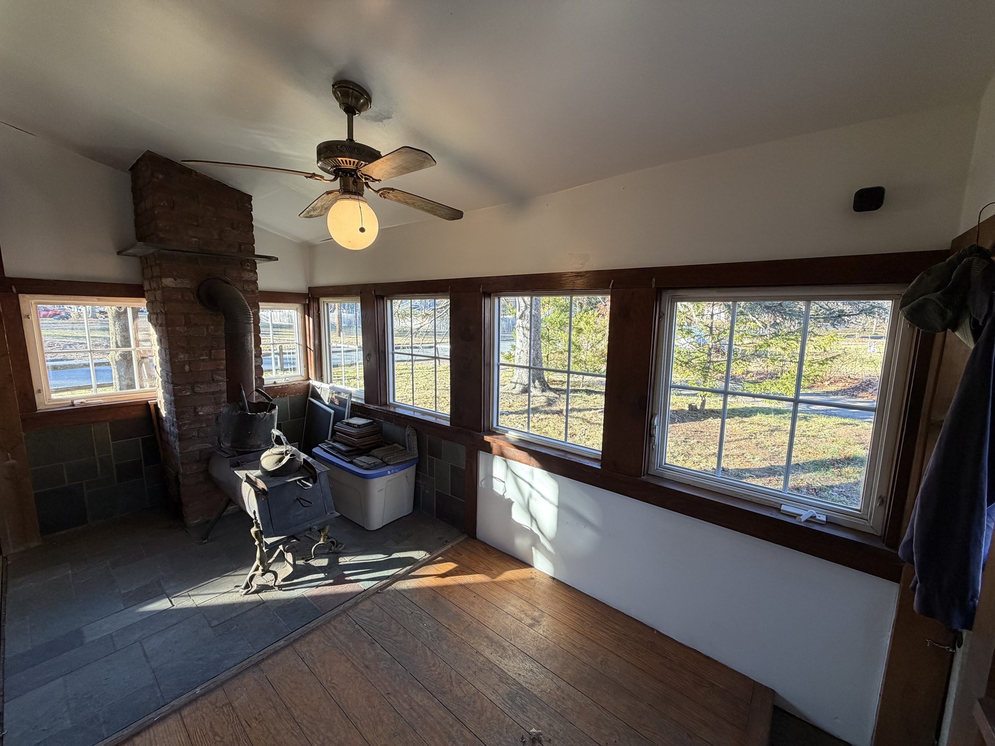 130 Laurel St, Greenfield, MA 01301 - Image 17