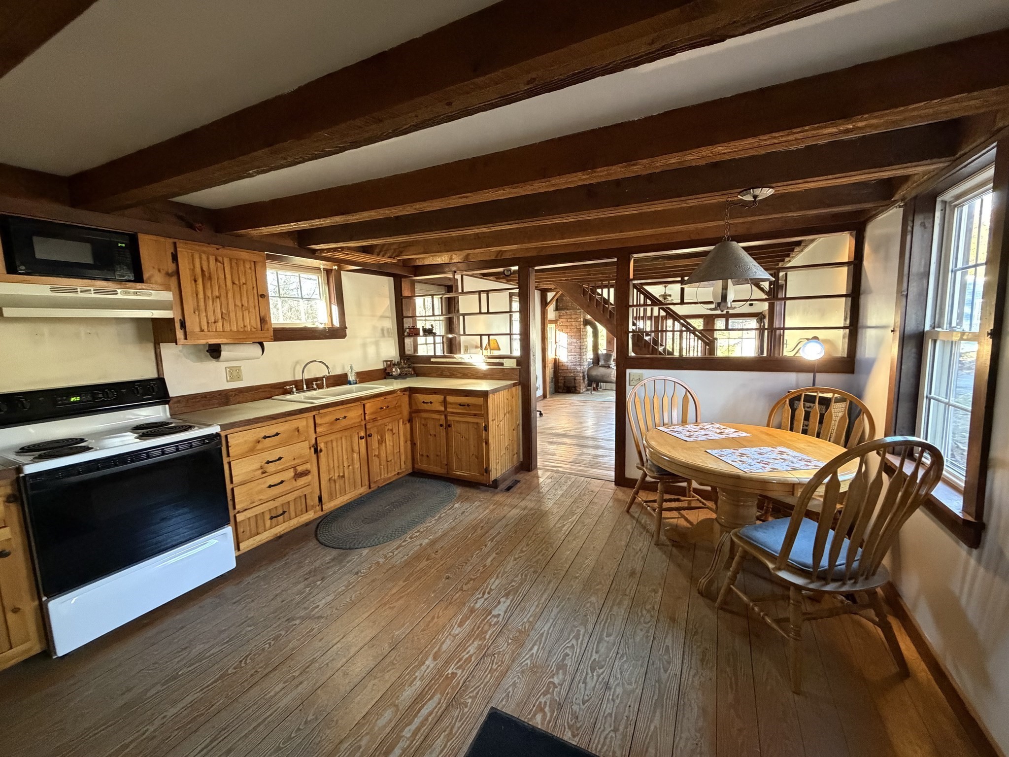 130 Laurel St, Greenfield, MA 01301 - Image 10