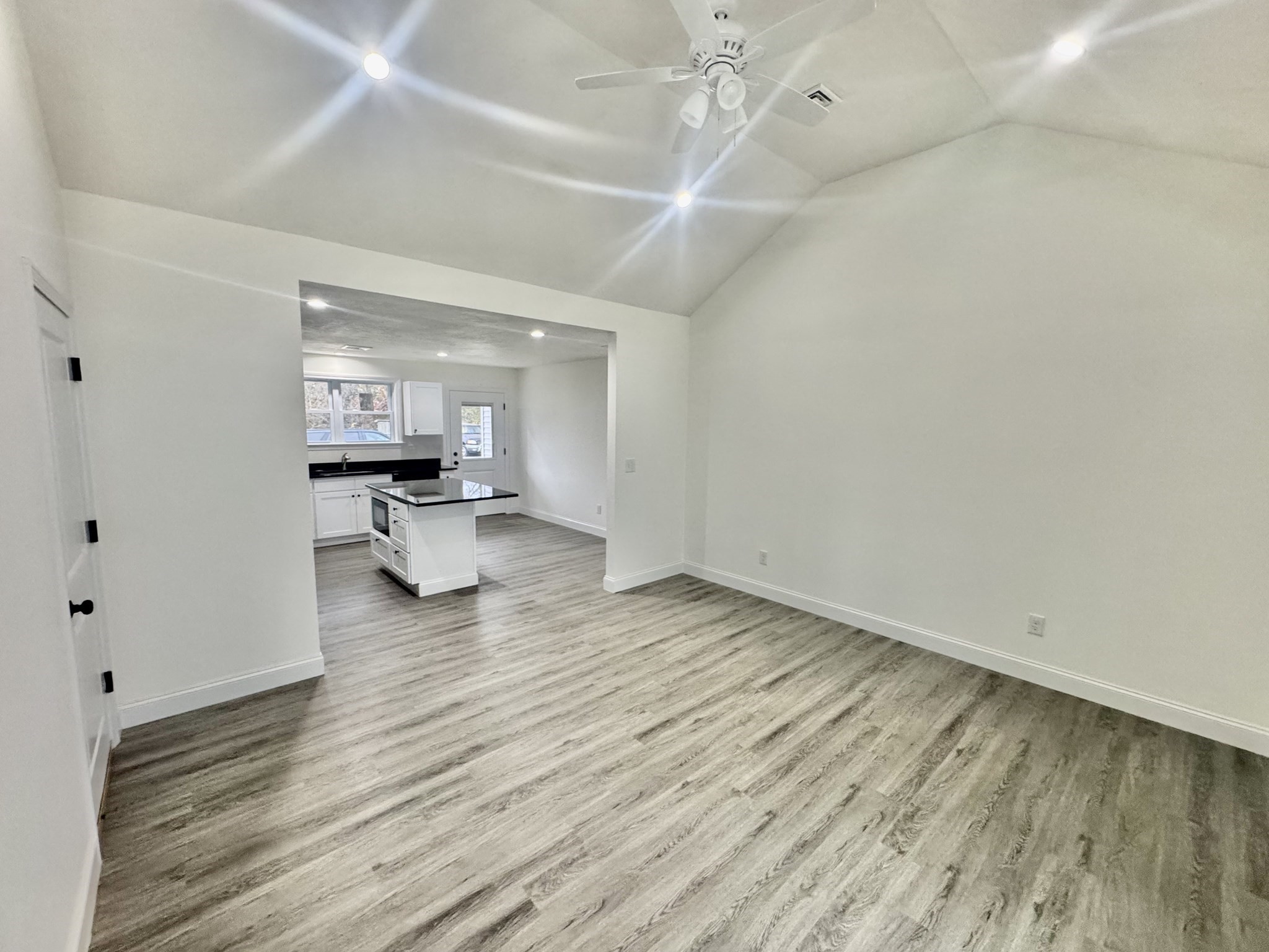 109 Navy Yard Rd, Dracut, MA 01826 - Image 9