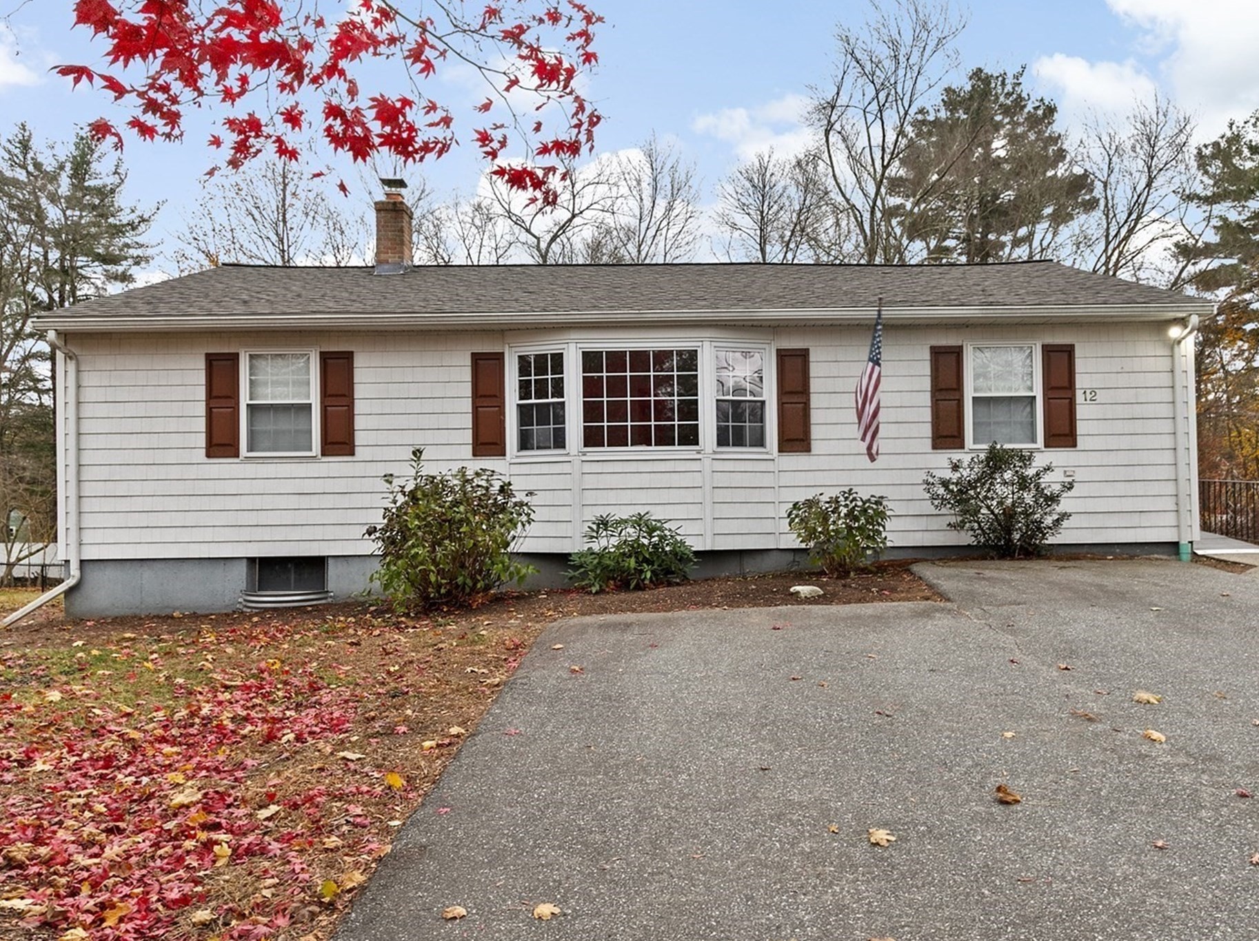 12 Lockwood Rd, Wilmington, MA 01887