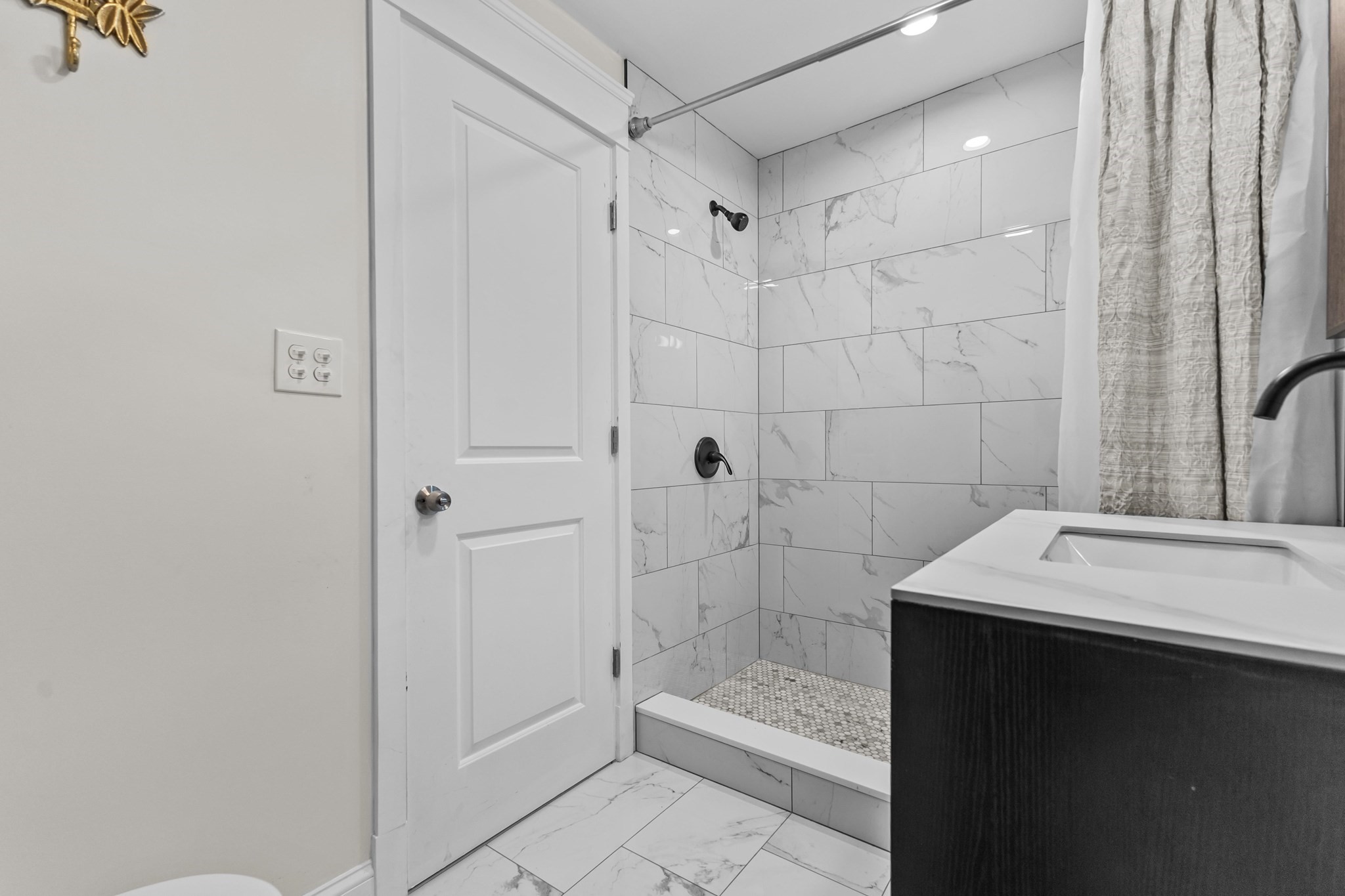 2084 Washington St, Newton, MA 02462 - Image 19