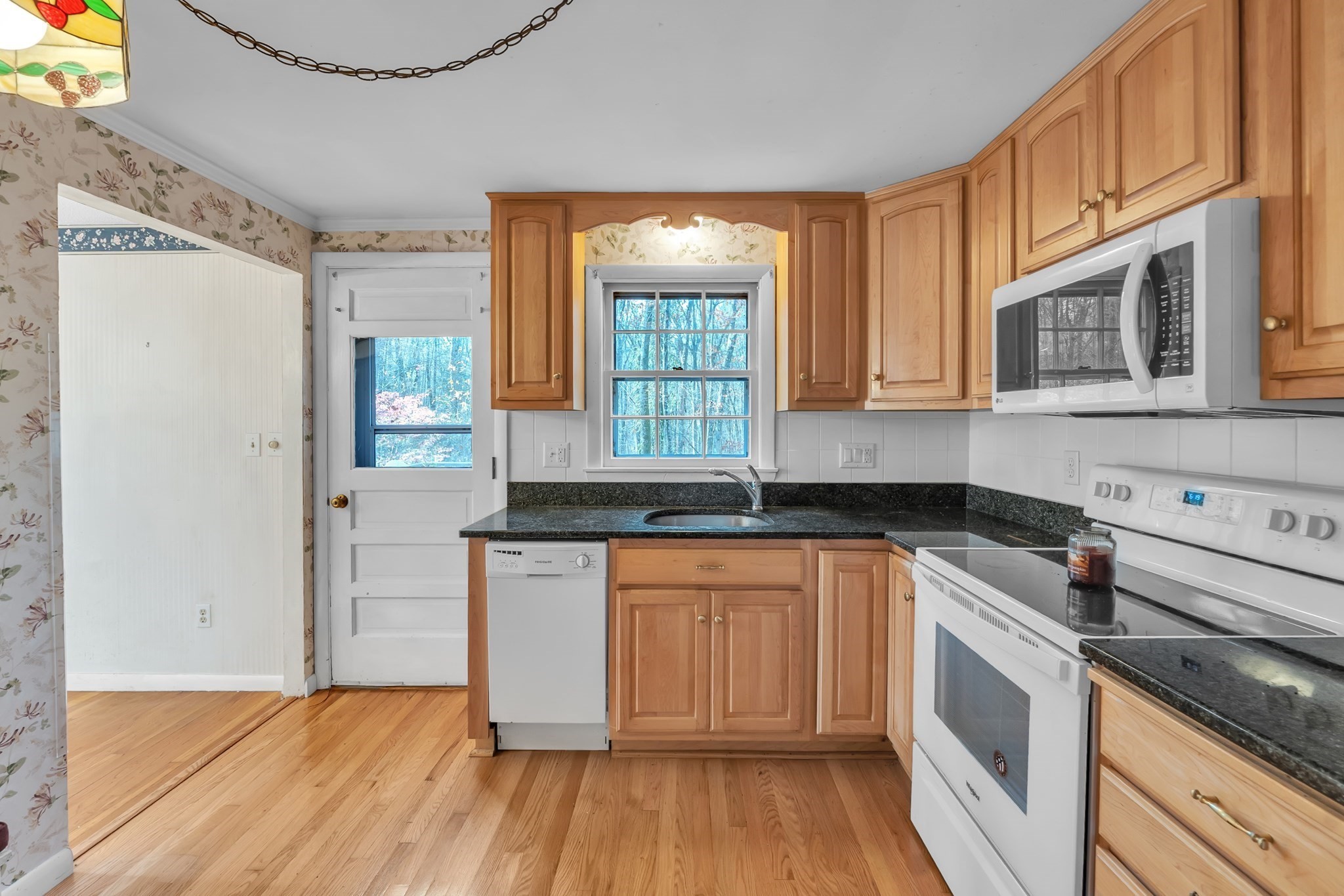 8 Whalen Rd, Hopkinton, MA 01748 - Image 13