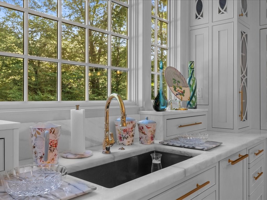 142 Crafts Road, Brookline, MA 02467 - Image 6