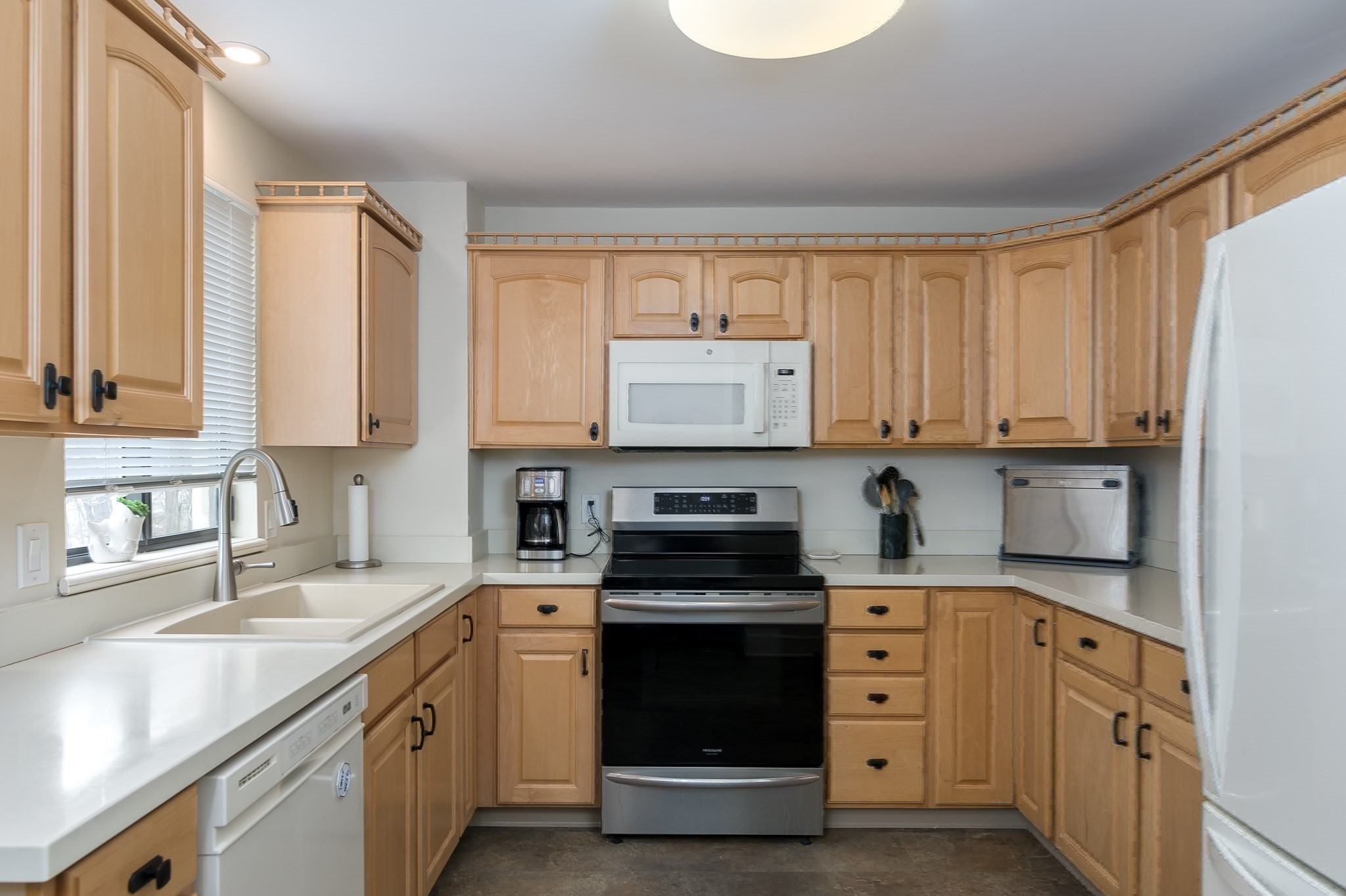 65 Lake Ave Unit 220, Worcester, MA 01604 - Image 14