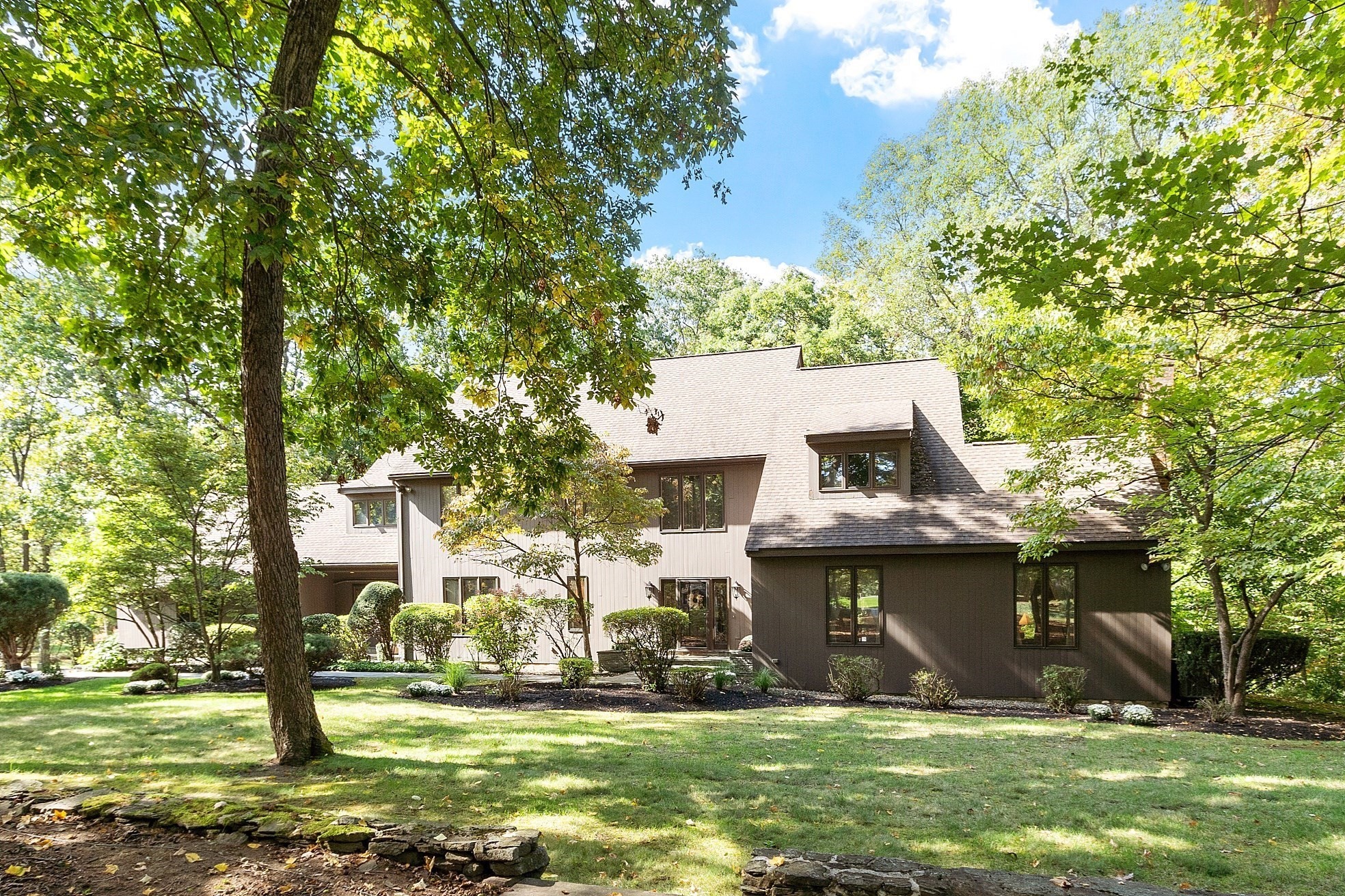 35 Bonny Ln, North Andover, MA 01845