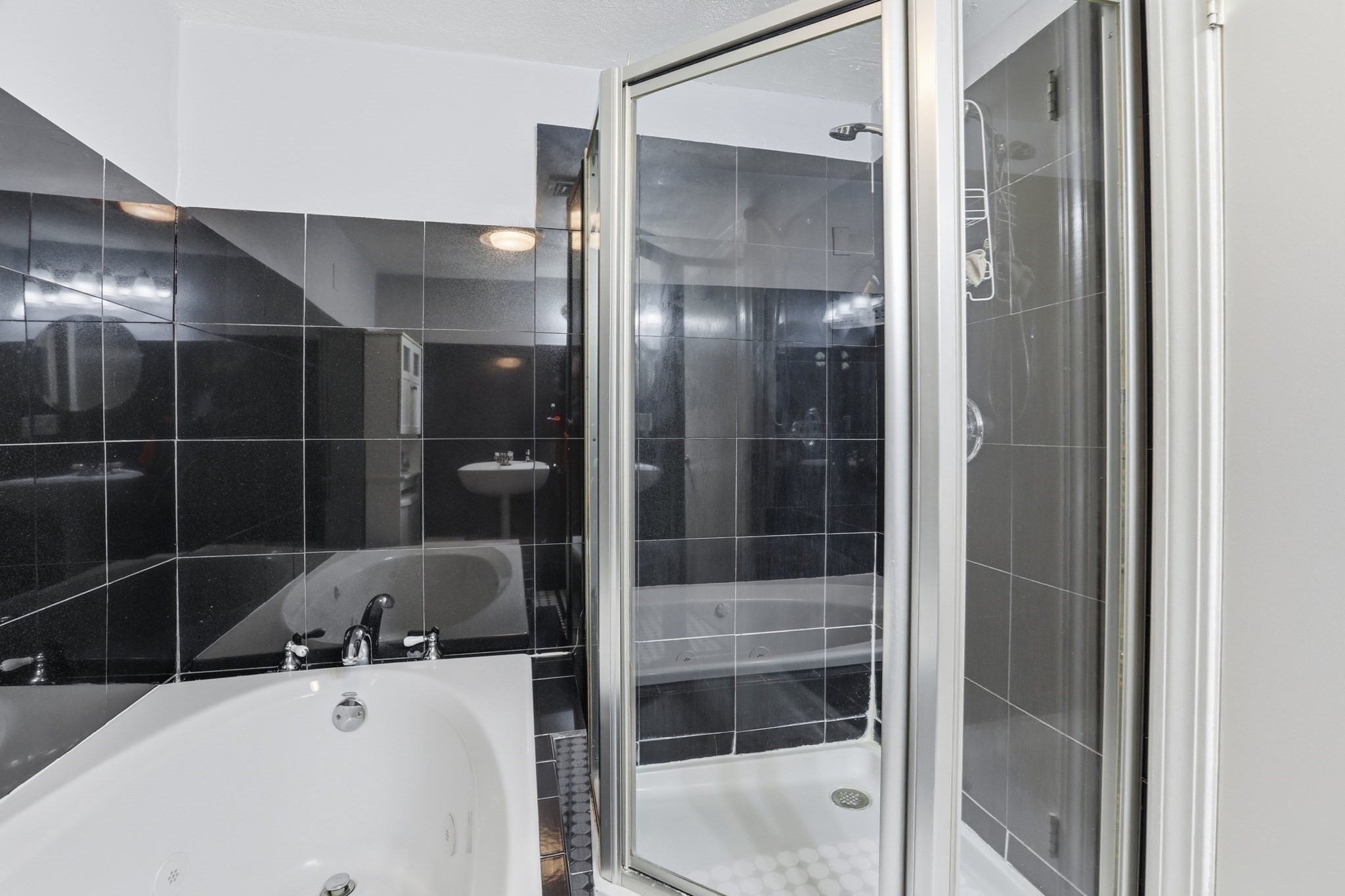 77 Bennington Street Unit 406, Revere, MA 02151 - Image 13