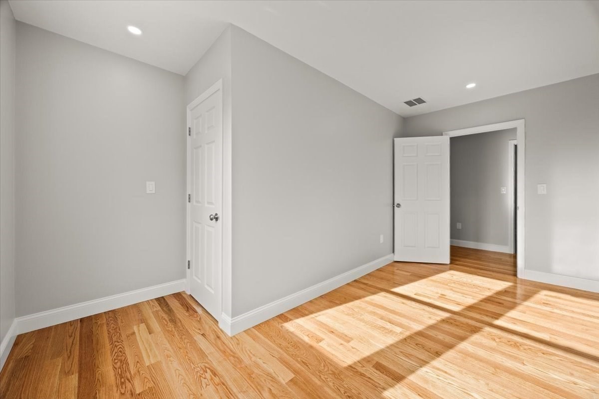 34 Oakland St, Brockton, MA 02302 - Image 25