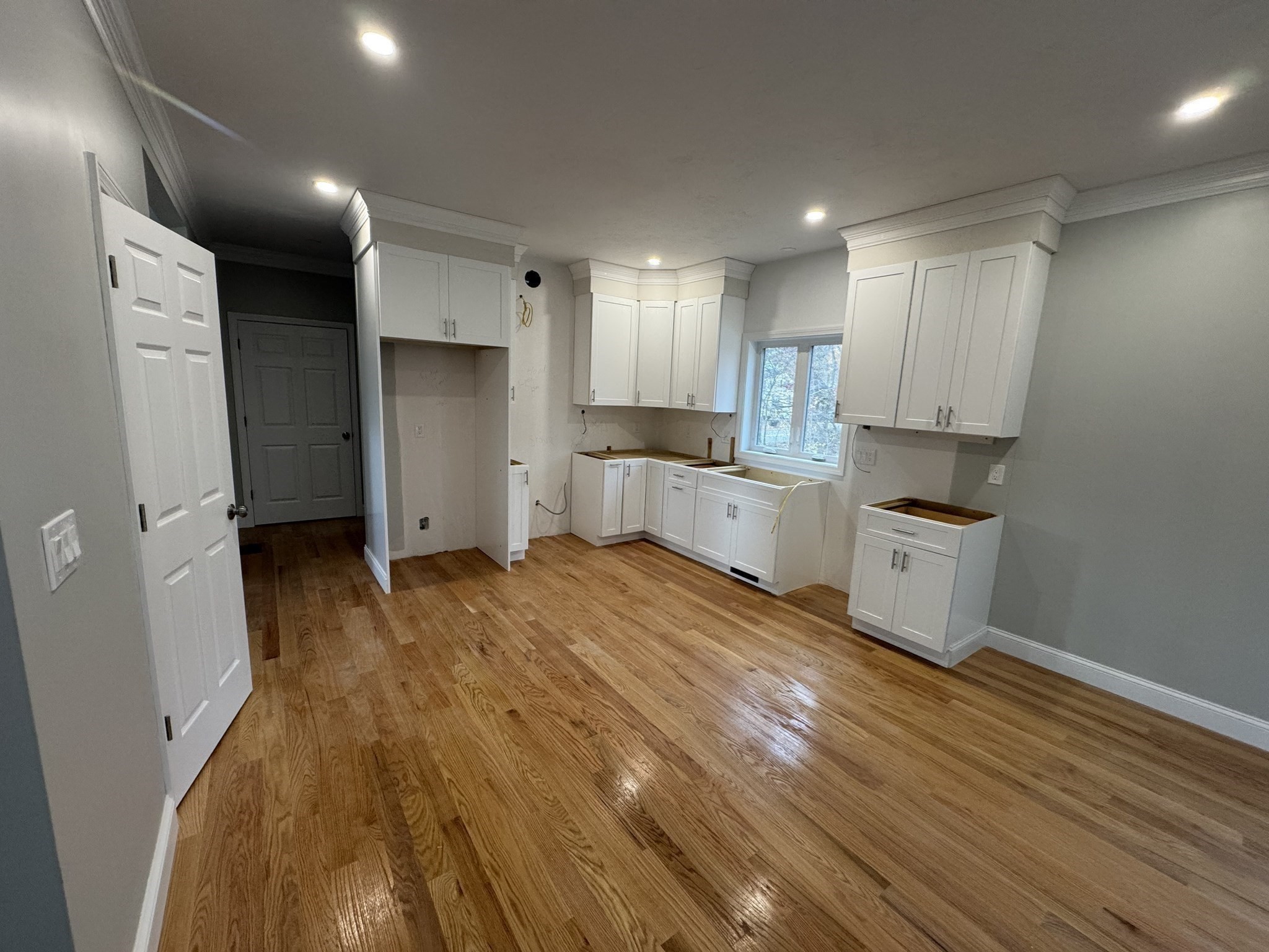 34 Oakland St, Brockton, MA 02302 - Image 8