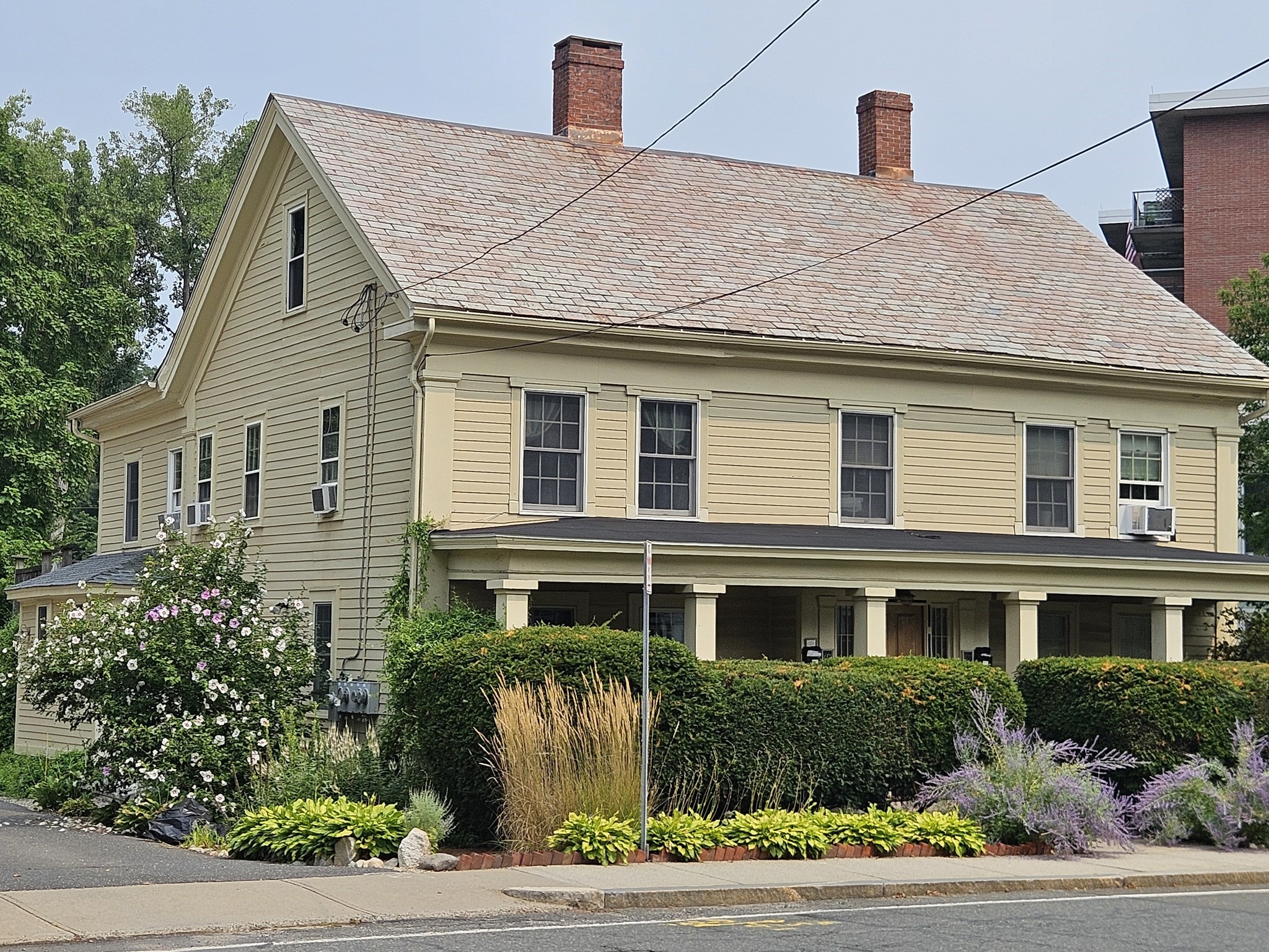 67 Old South Street, Northampton, MA 01060