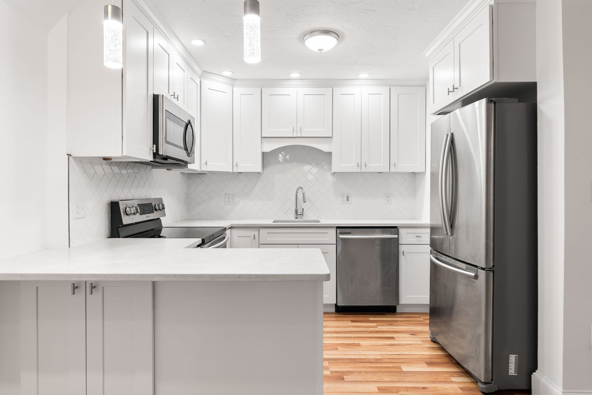 166 Quincy Shore Dr Unit 108, Quincy, MA 02171 - Image 2