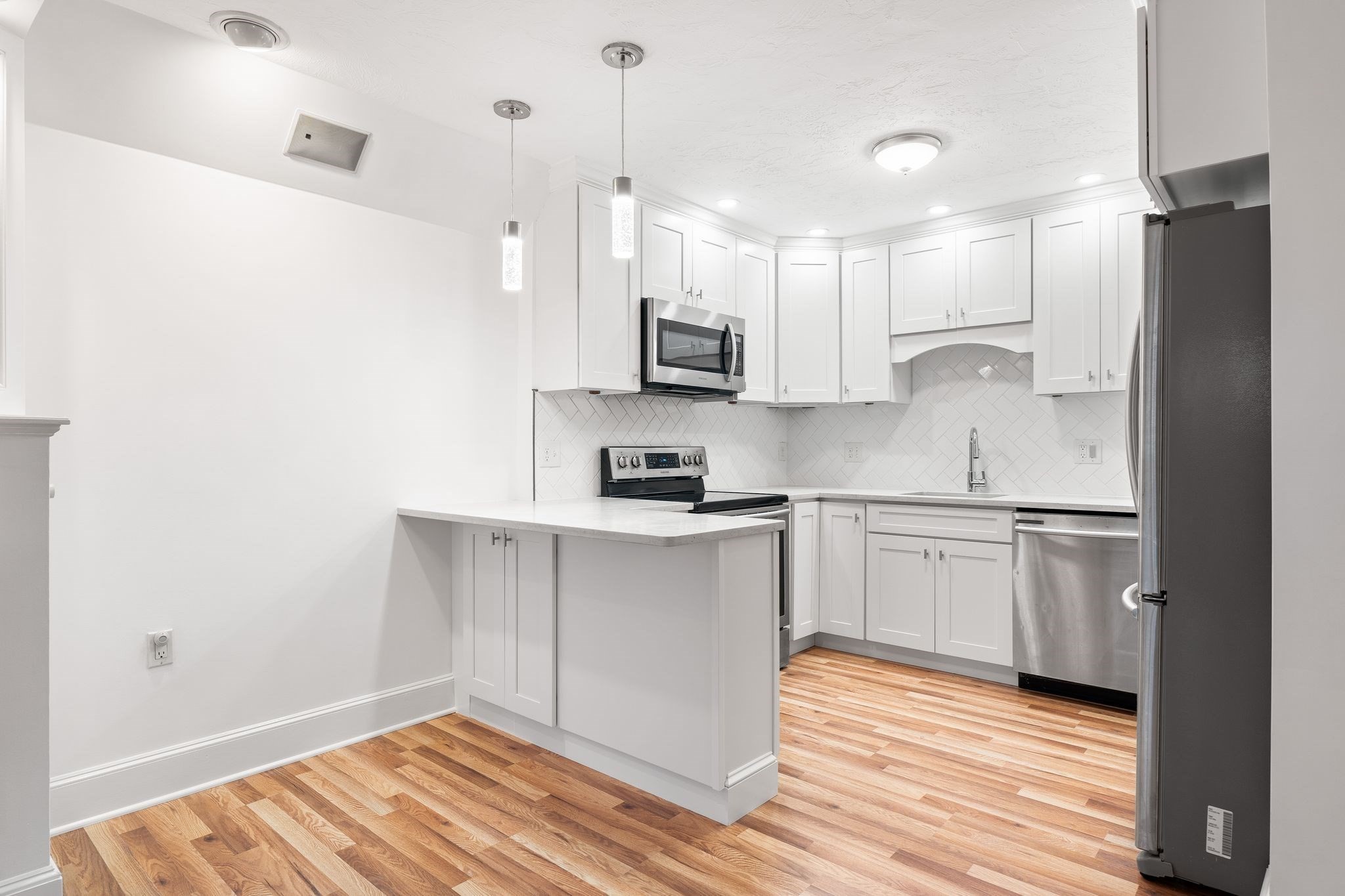 166 Quincy Shore Dr Unit 108, Quincy, MA 02171 - Image 4