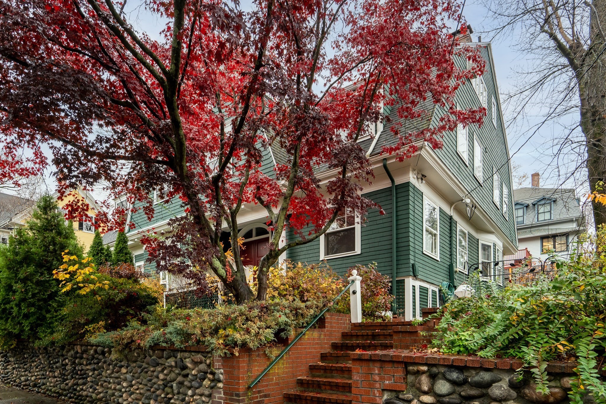 86 Avon Hill St, Cambridge, MA 02140