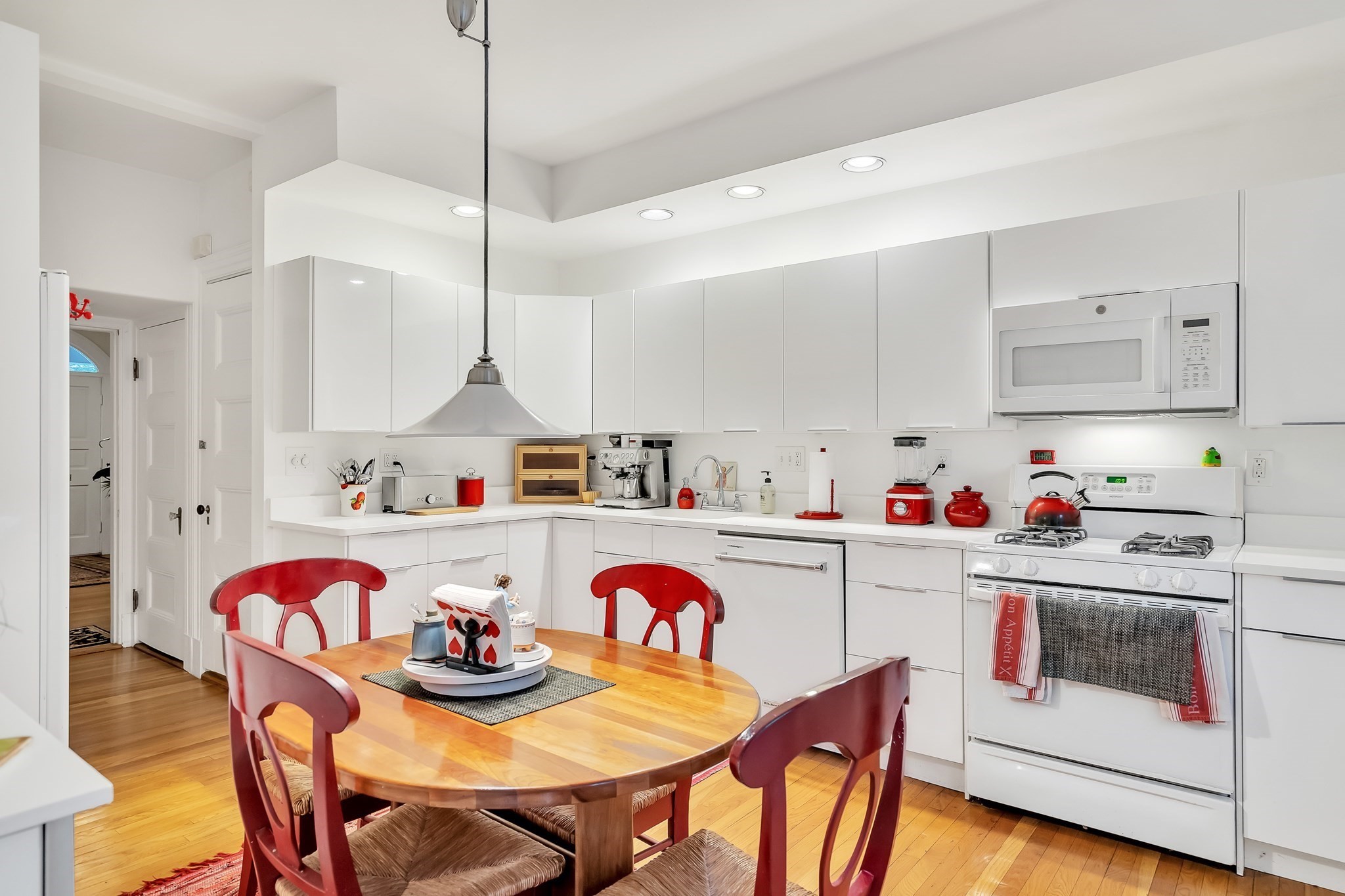 86 Avon Hill St, Cambridge, MA 02140 - Image 10