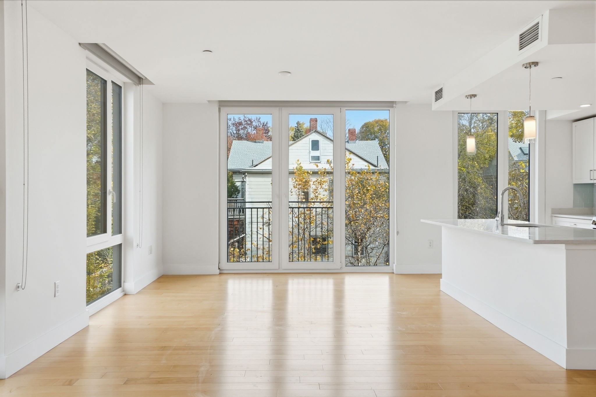 7 Beech St Unit 211, Cambridge, MA 02140 - Image 3