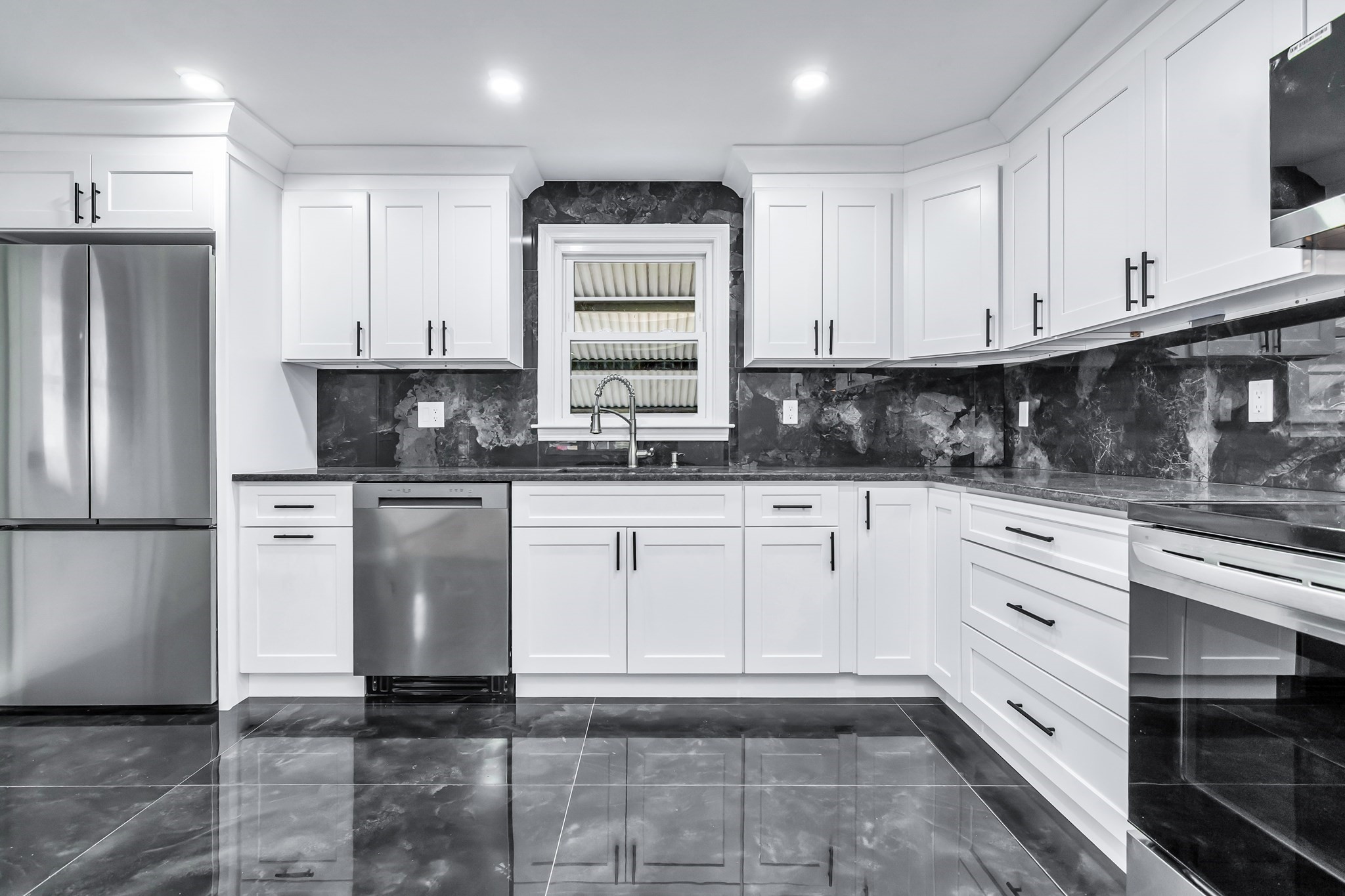 35 Stillwater Rd, Methuen, MA 01844 - Image 7