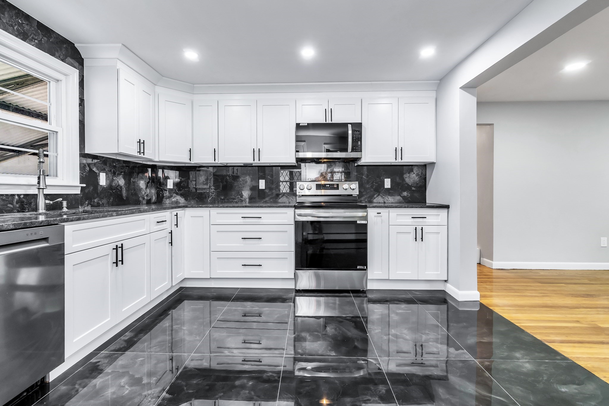 35 Stillwater Rd, Methuen, MA 01844 - Image 8