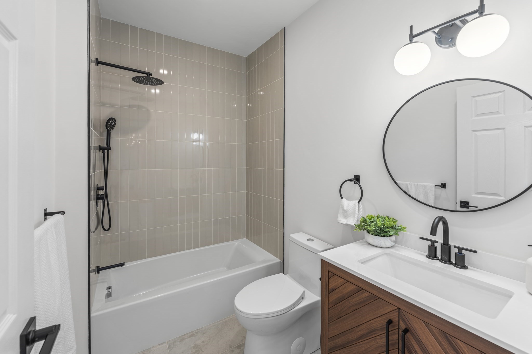 334 Centre St Unit 2A, Dorchester, Boston, MA 02122 - Image 9