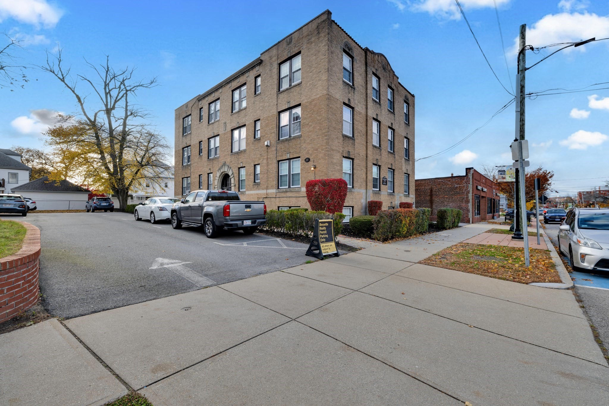 230 Massachusetts Ave Unit 6, Arlington, MA 02474 - Image 2